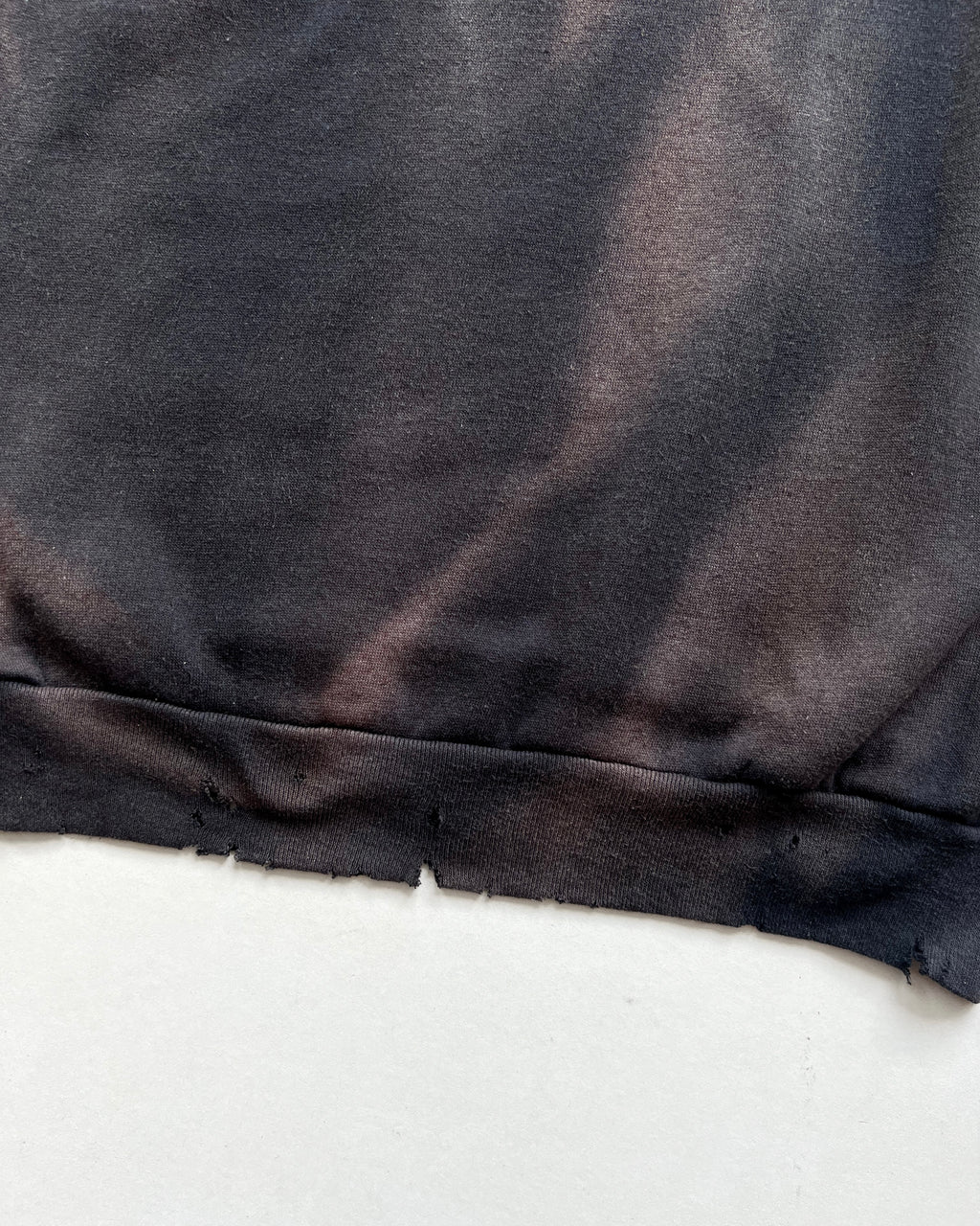 1990S SUN FADED SLEEVELESS SWEATSHIRT (XL)