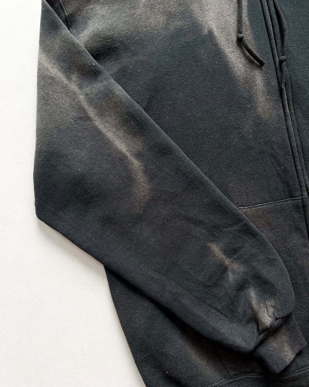 1990S FADED BLACK RUSSELL ZIP-UP HOODIE (L)