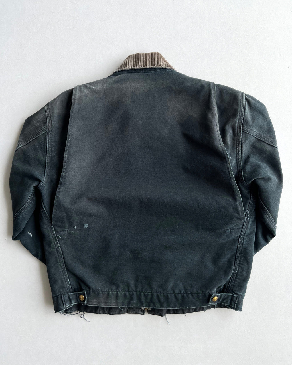 SUN FADED BLACK CARHARTT DETROIT WORK JACKET (M/L)