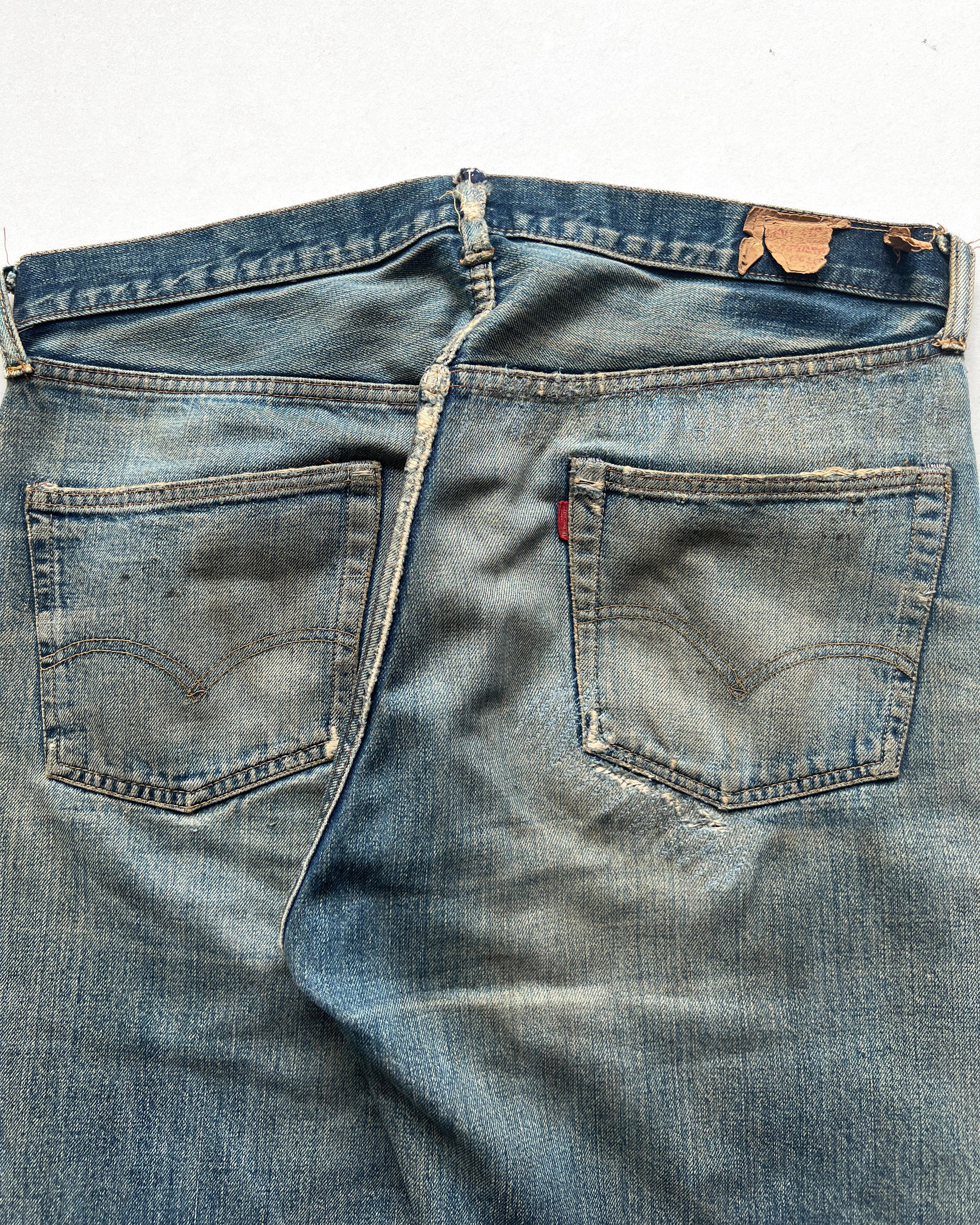 1970S FADED LEVI'S BIG E 501 REPAIRED SELVEDGE JEANS (36)