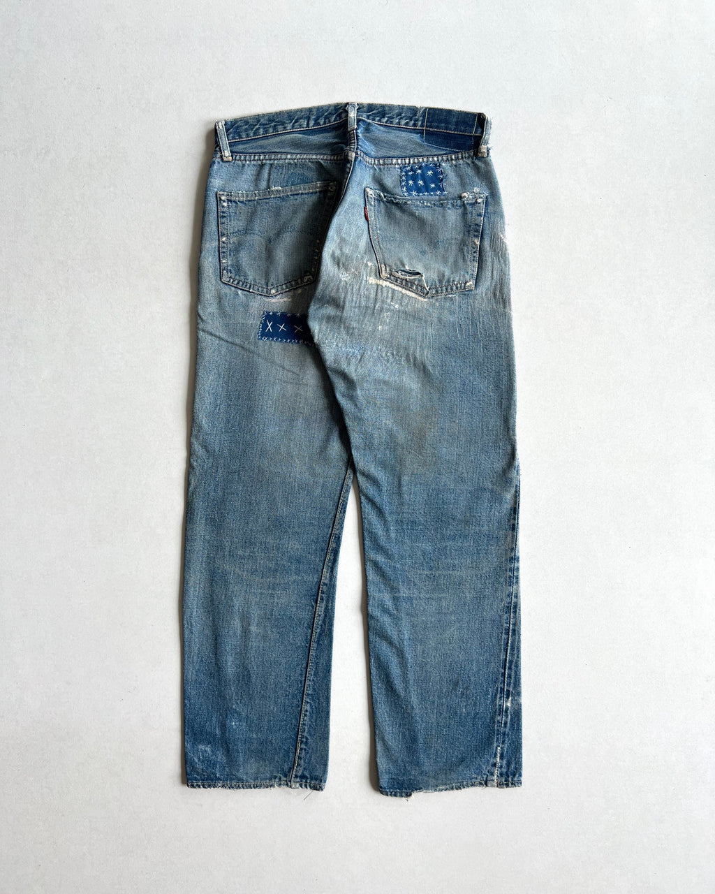 1960S FADED BIG E LEVI'S 501 REPAIRED JEANS (32)