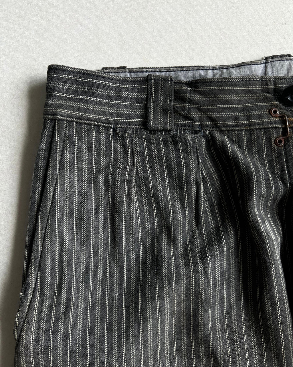 1940S FRENCH SALT & PEPPER WORK PANTS (30-32)