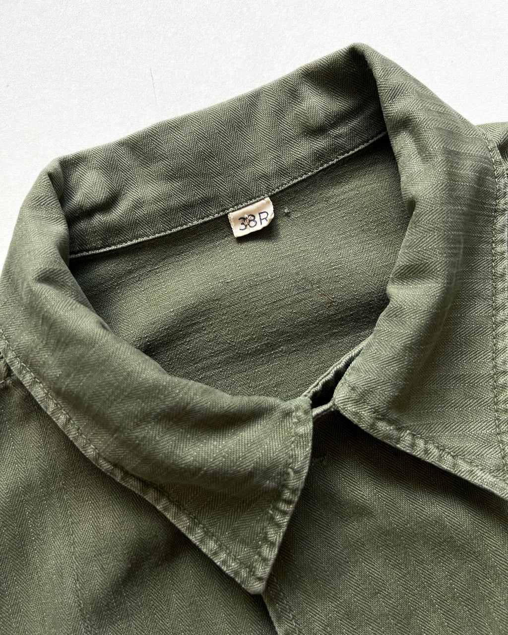 1940S US ARMY 13 STARS HBT SHIRT (M)