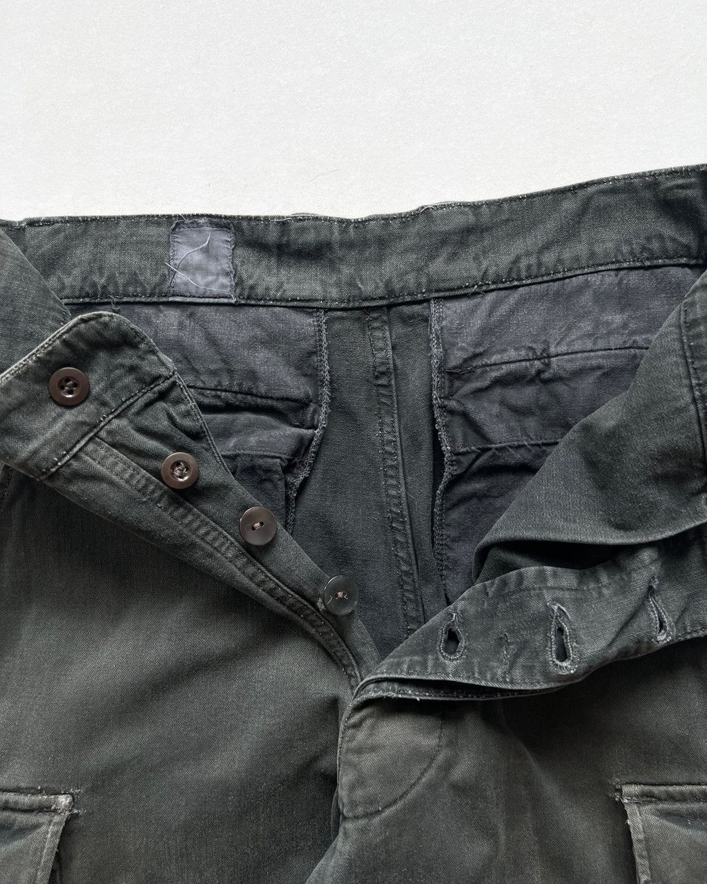 1960S OVERDYED FRENCH M-47 ARMY CARGO TROUSERS (31)