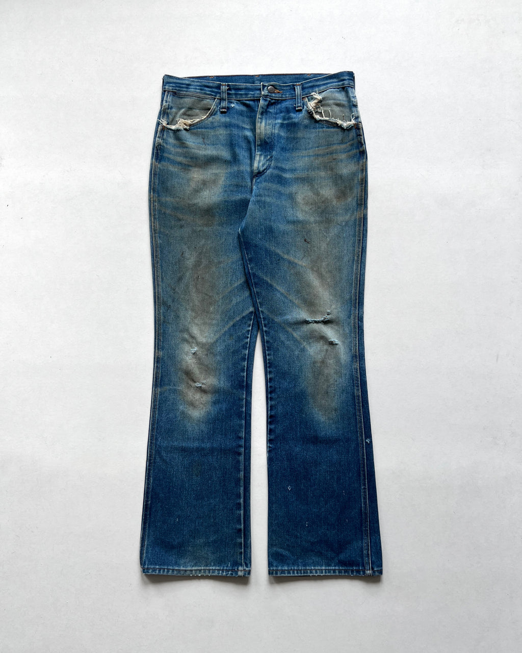 1970S MUD WASHED WRANGLER FLARE DISTRESSED JEANS (34)