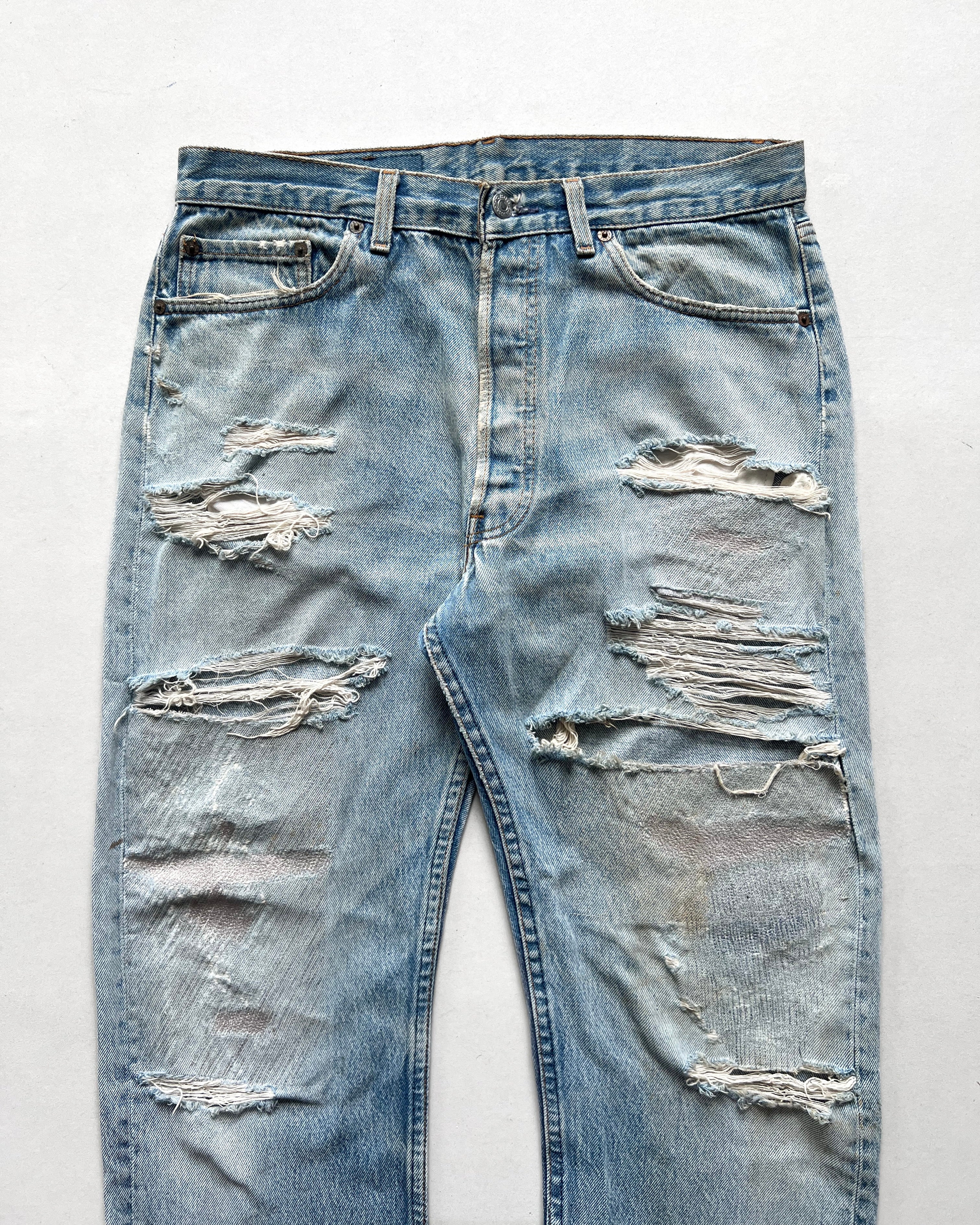 1990S LEVI'S 501 DISTRESSED JEANS (33)