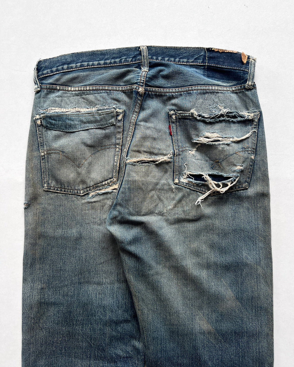 1960S LEVI'S 501 BIG E SELVEDGE REPAIRED JEANS (35)