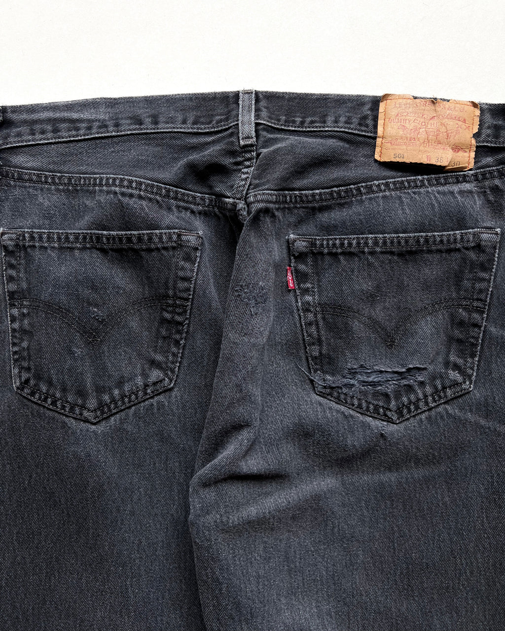 1990S FADED SUPER BLACK LEVI'S 501 JEANS (35)