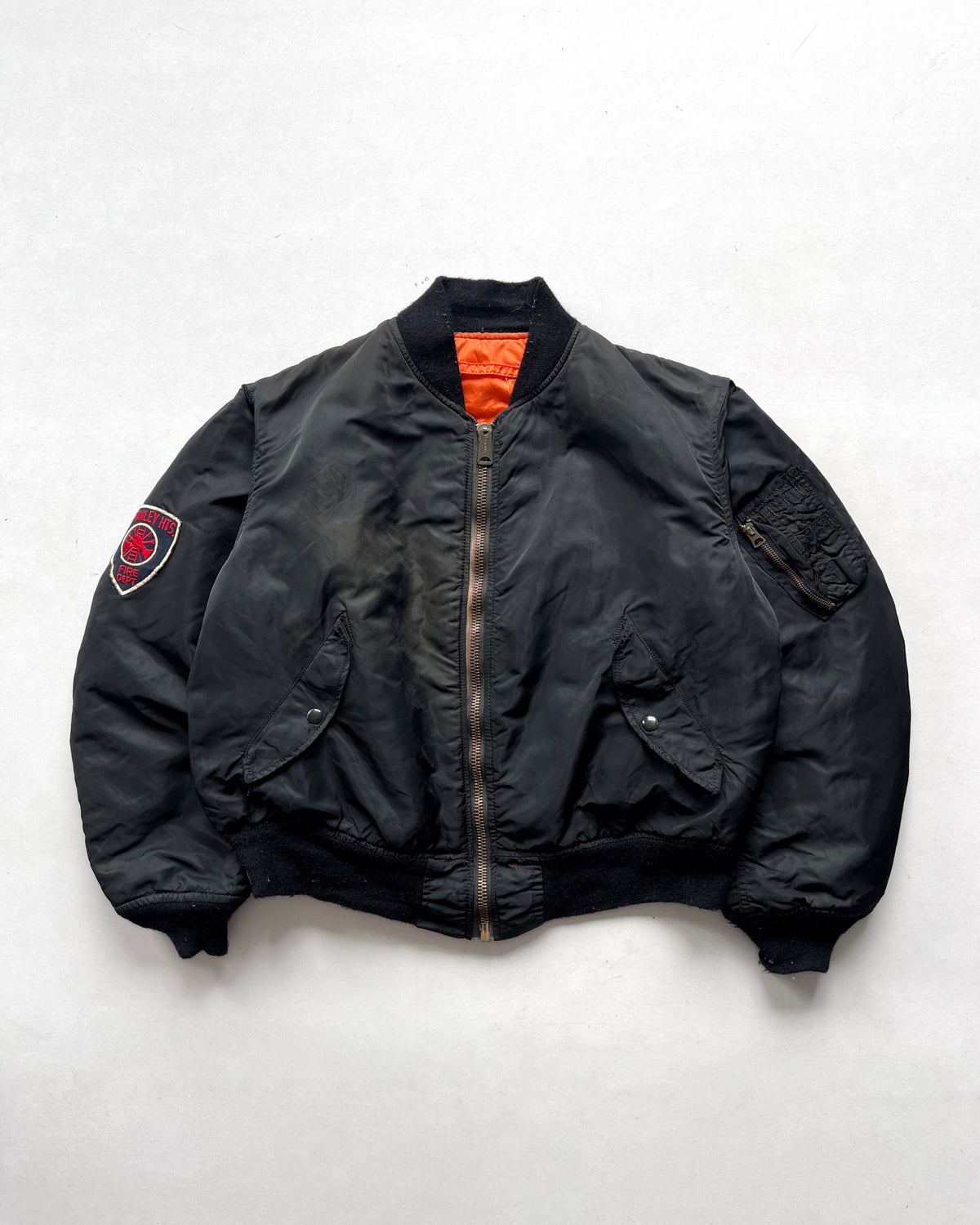 1980S BLACK ALPHA INDUSTRIES MA-1 FLIGHT JACKET (L)