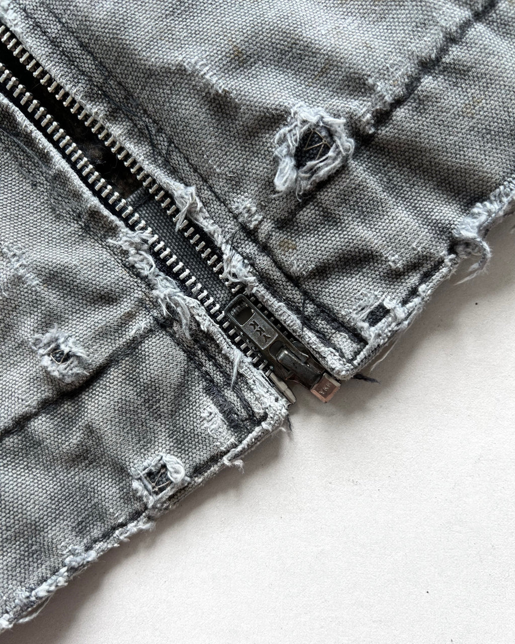 2000S FADED CARHARTT DETROIT WORK JACKET (L)