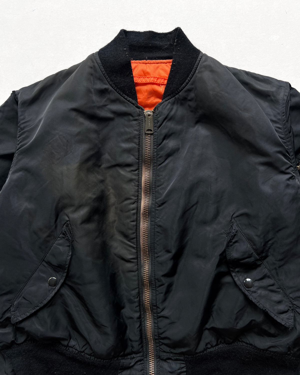 1980S BLACK ALPHA INDUSTRIES MA-1 FLIGHT JACKET (L)