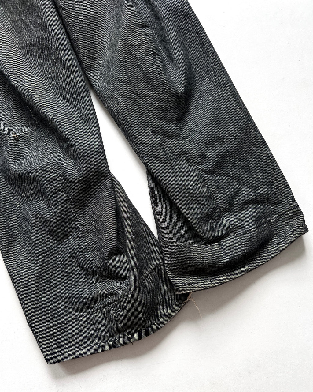 2000S LEVI'S ENGINEERED BUCKLE BACK JEANS (30-33)