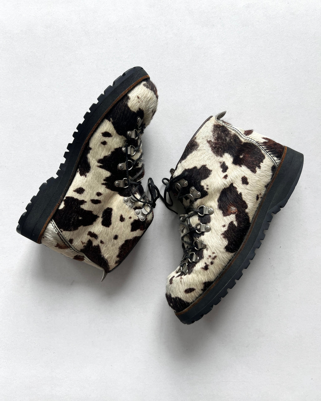 2005 JUNYA WATANABE COMME DES GARÇON CALF FUR HIKING BOOTS (41.5)