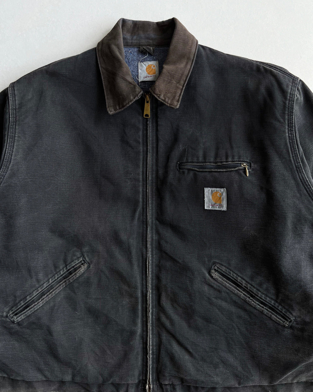 FADED BLACK CARHARTT DETROIT WORK JACKET (L/XL)