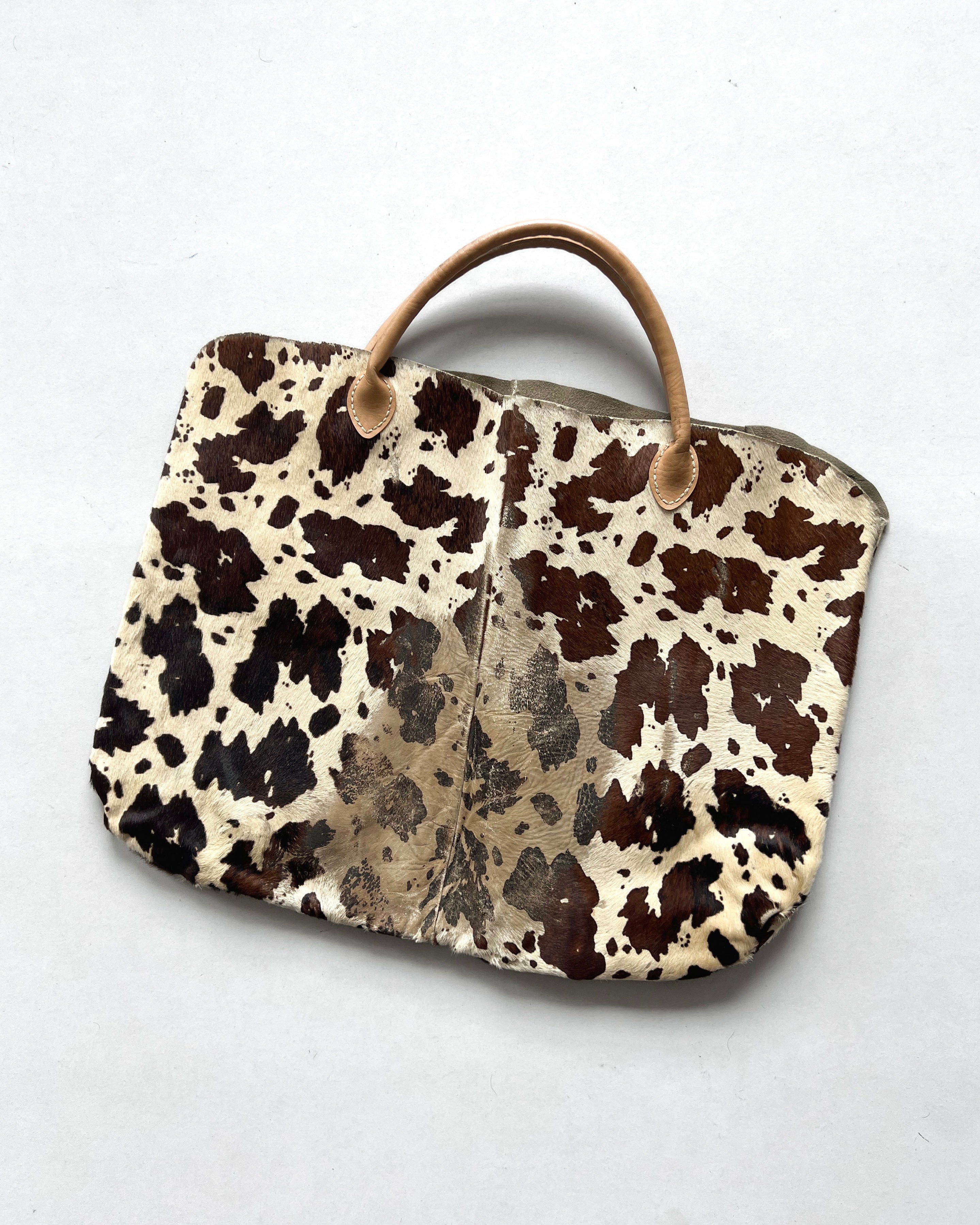 1970S COWHIDE HANDMADE LEATHER TOTE (OS)