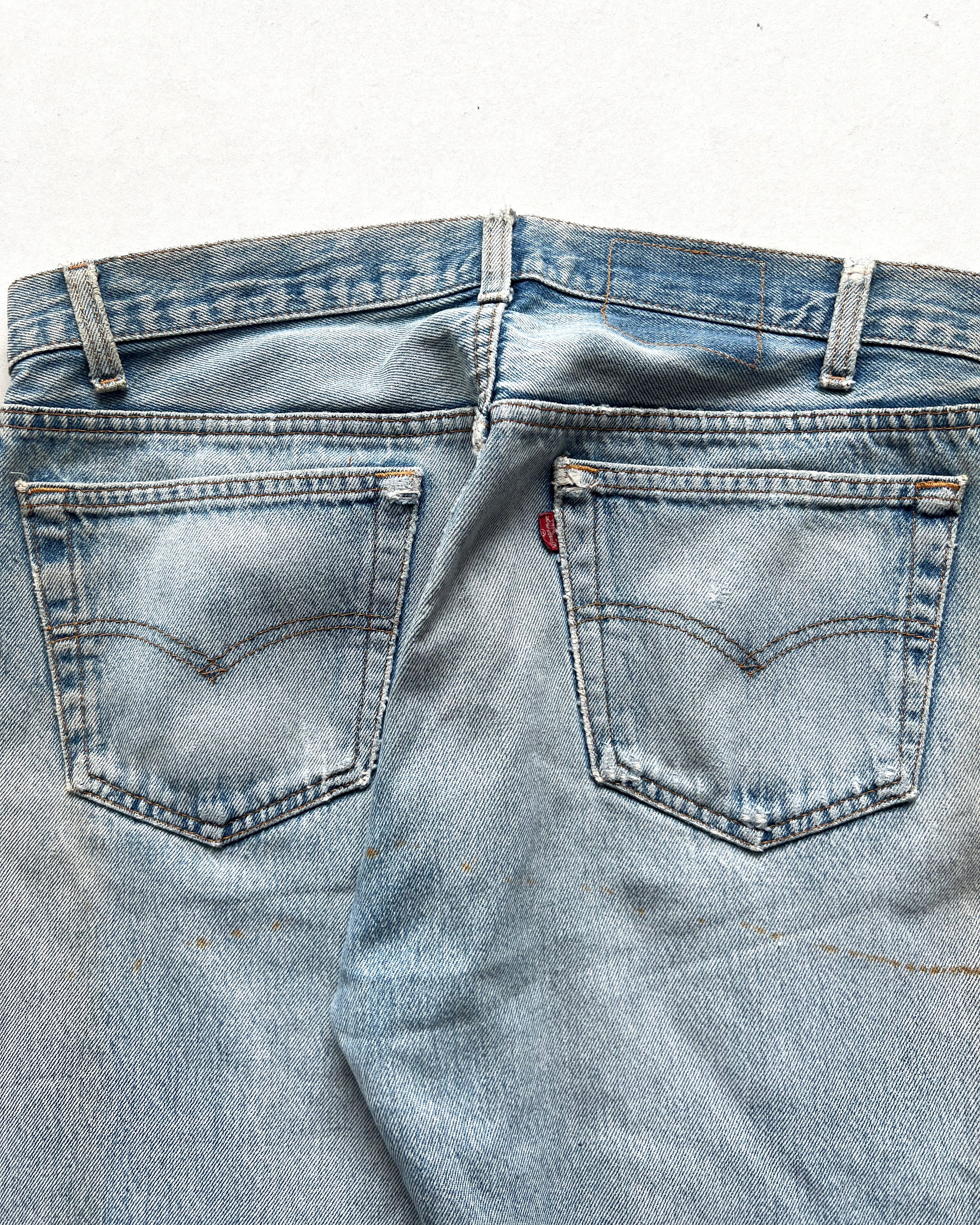 1990S LEVI'S 501 DISTRESSED JEANS (33)