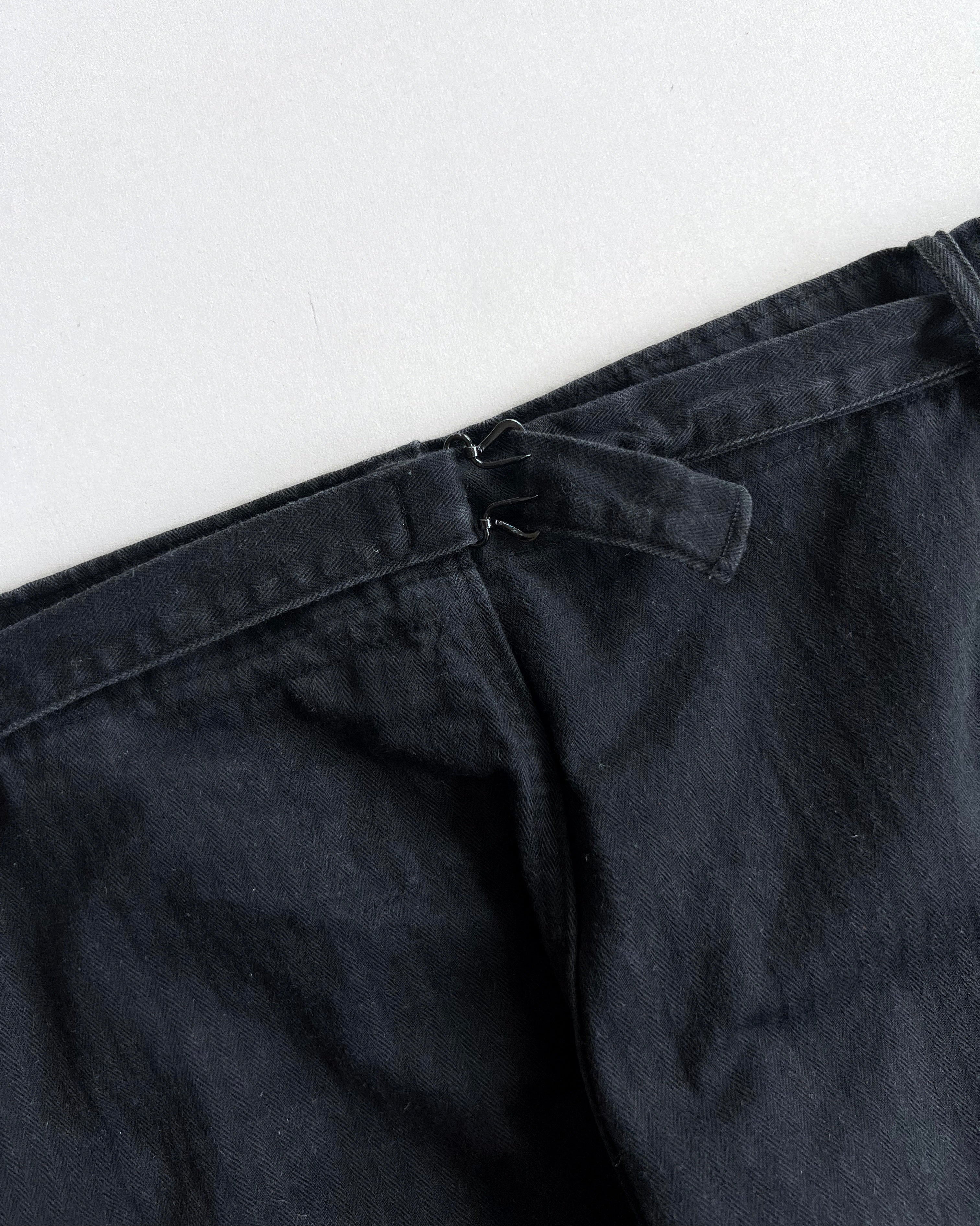 1980S BLACK GERMAN HBT CARPENTER WORK TROUSERS (30-36)