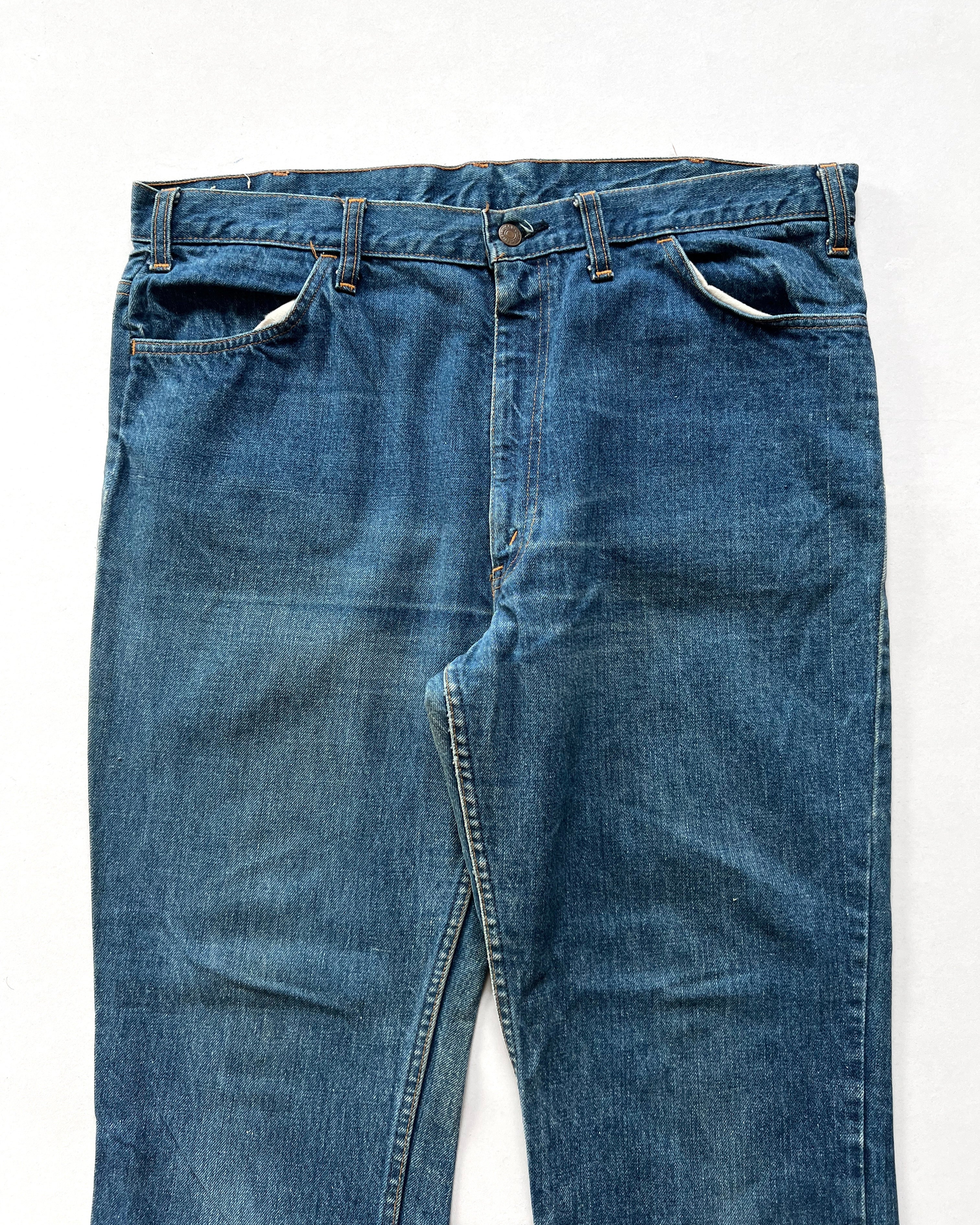 1970S DARK WASHED LEVI'S 646 BOOTCUT JEANS (38)