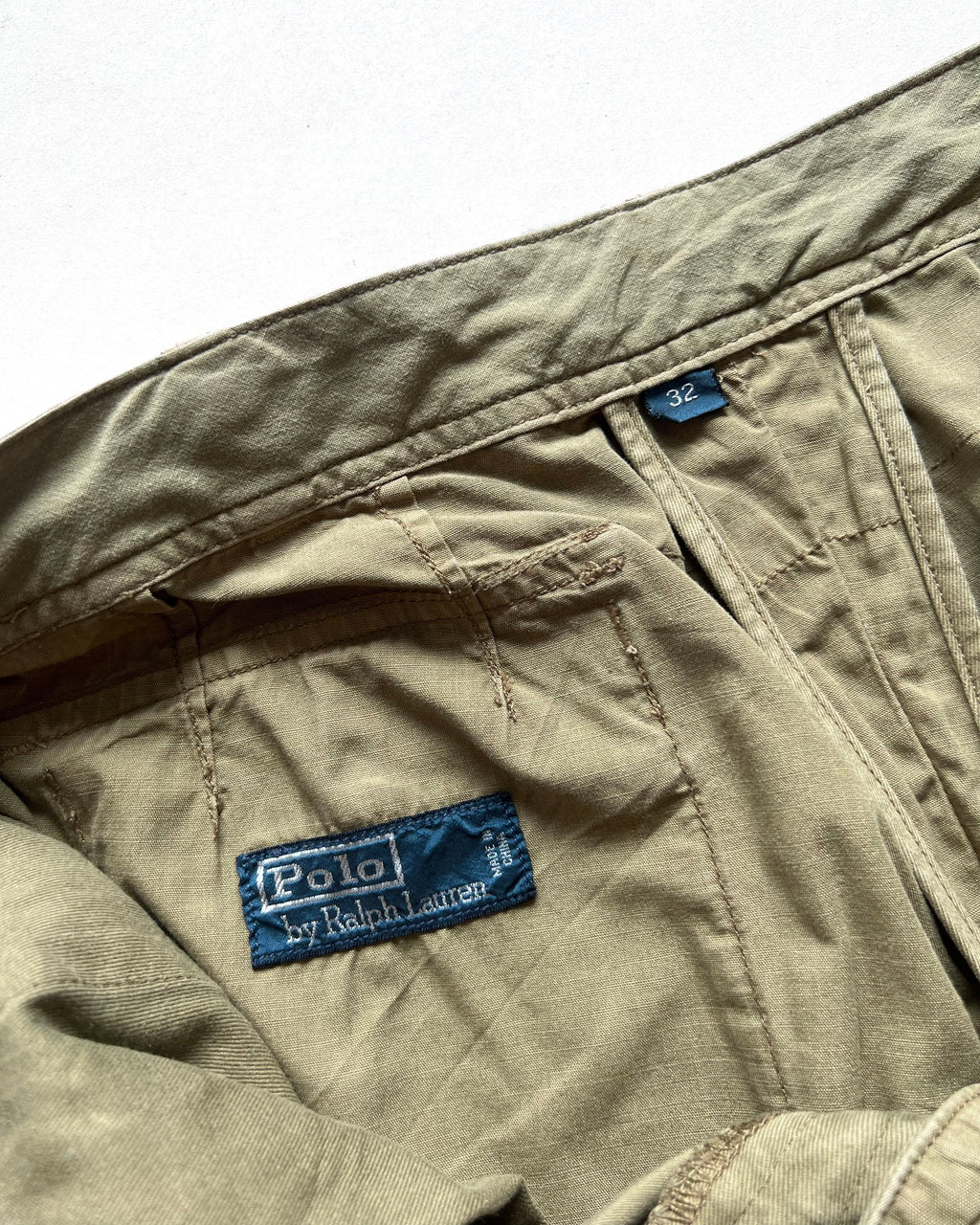 1990S RALPH LAUREN MULTI-POCKETS CARGO SHORTS (33)
