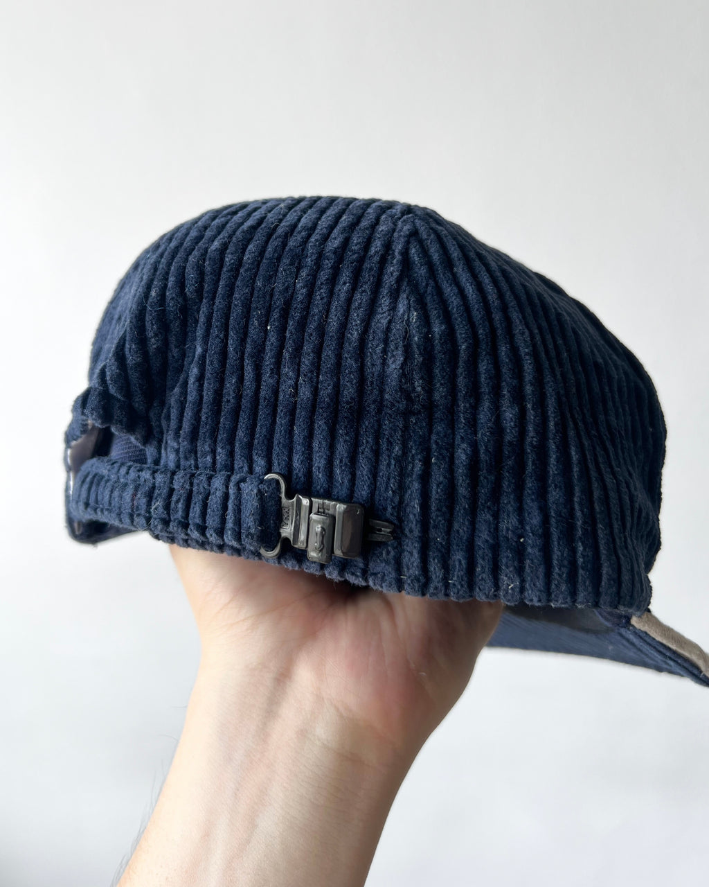 1990S SALOMON 'PISTE' CORDUROY TRUCKER CAP (OS)