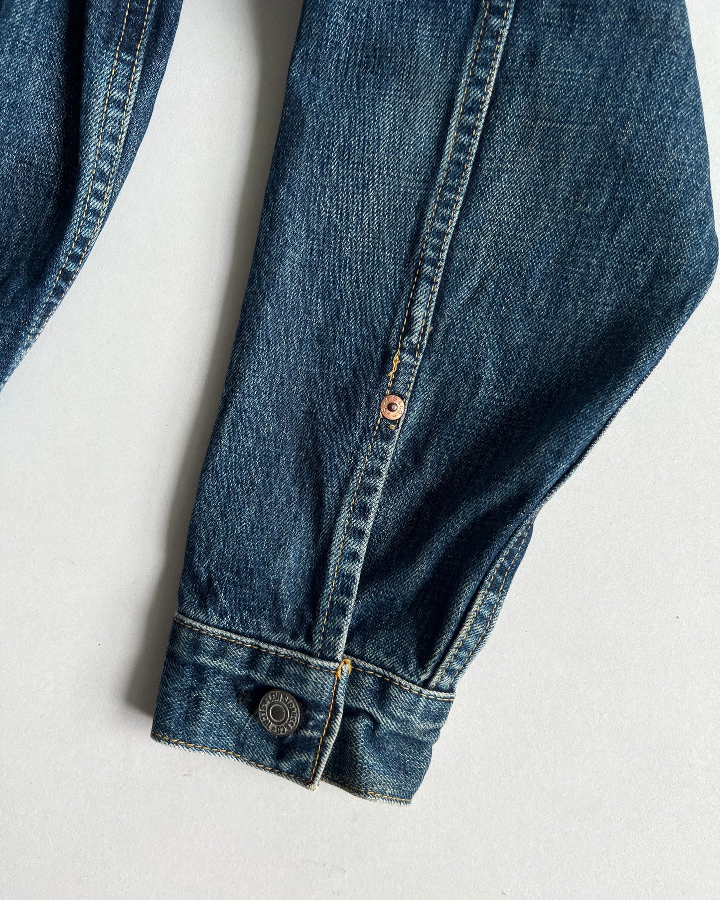 1990S FADED LEVI'S TYPE II SELVEDGE DENIM JACKET (M)