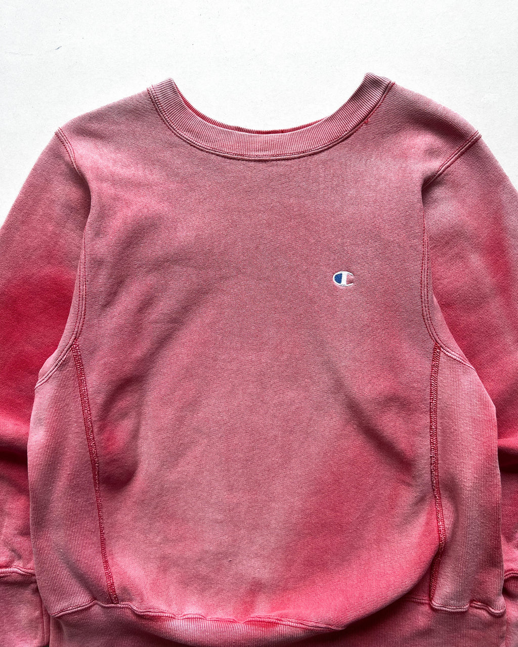 1980S SUN FADED RED CHAMPION REVERSE WEAVE SWEATSHIRT (S)