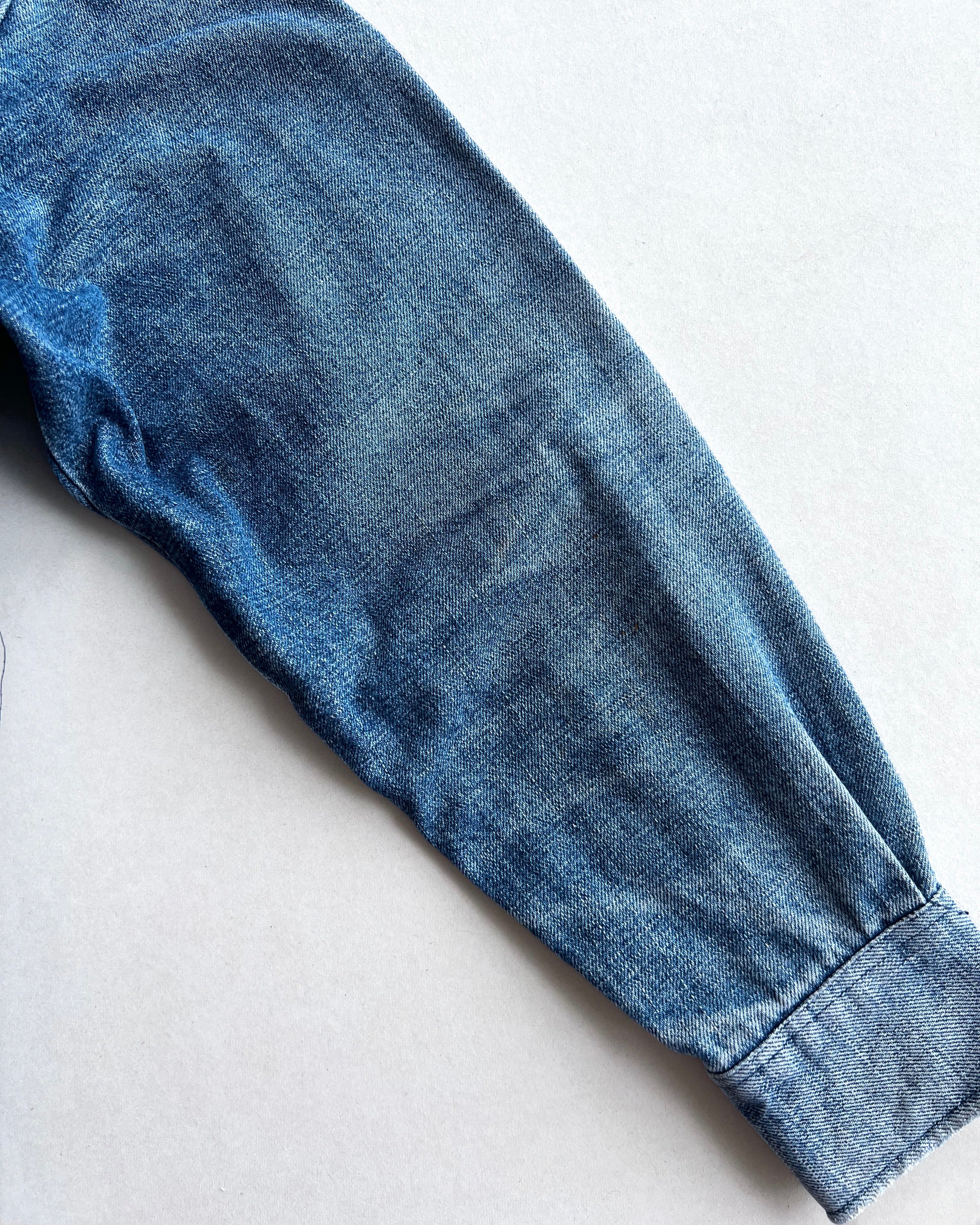 1980S FADED LEE EMBROIDERED DENIM SHIRT (M)