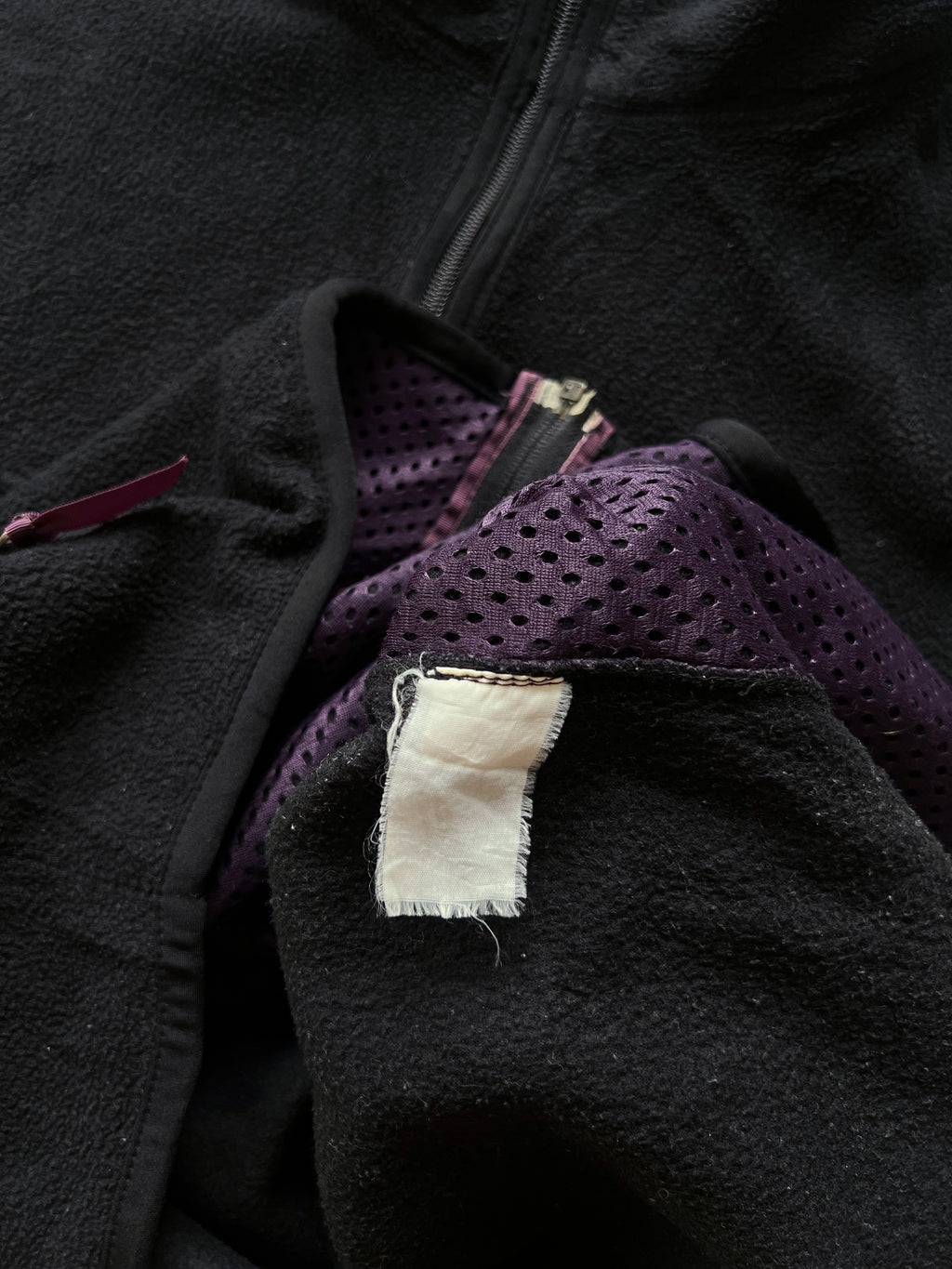 1990S PATAGONIA BLACK SYNCHILLA FLEECE VEST (L)