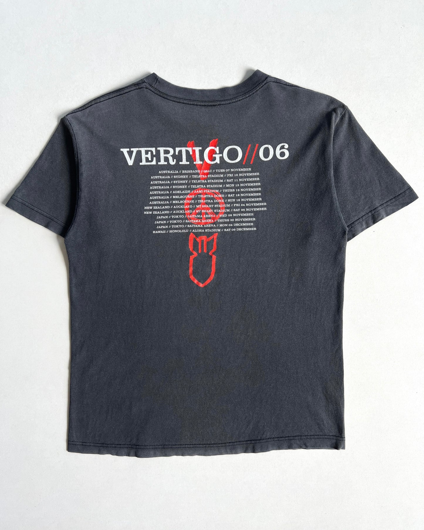 2006 FADED BLACK U2 'VERTIGO TOUR' TEE (M)