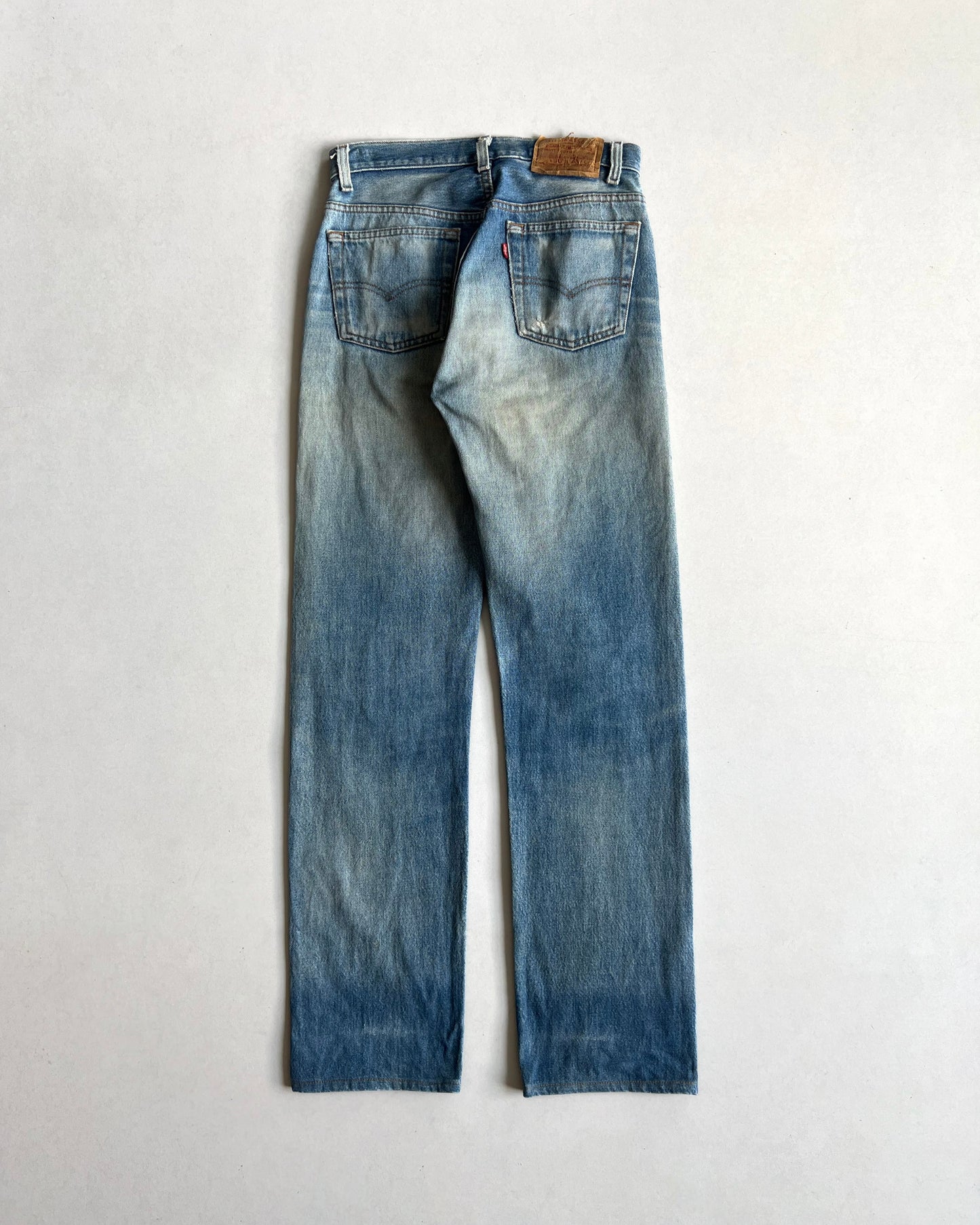 1990S FADED LEVI'S 501 REPAIRED JEANS (29)