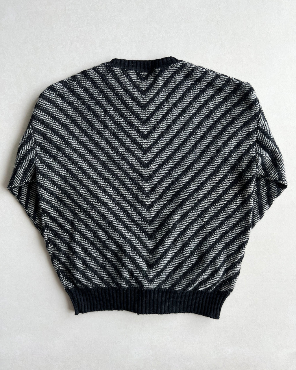1990S SPRING STREET WOOL KNIT SWEATER (L)
