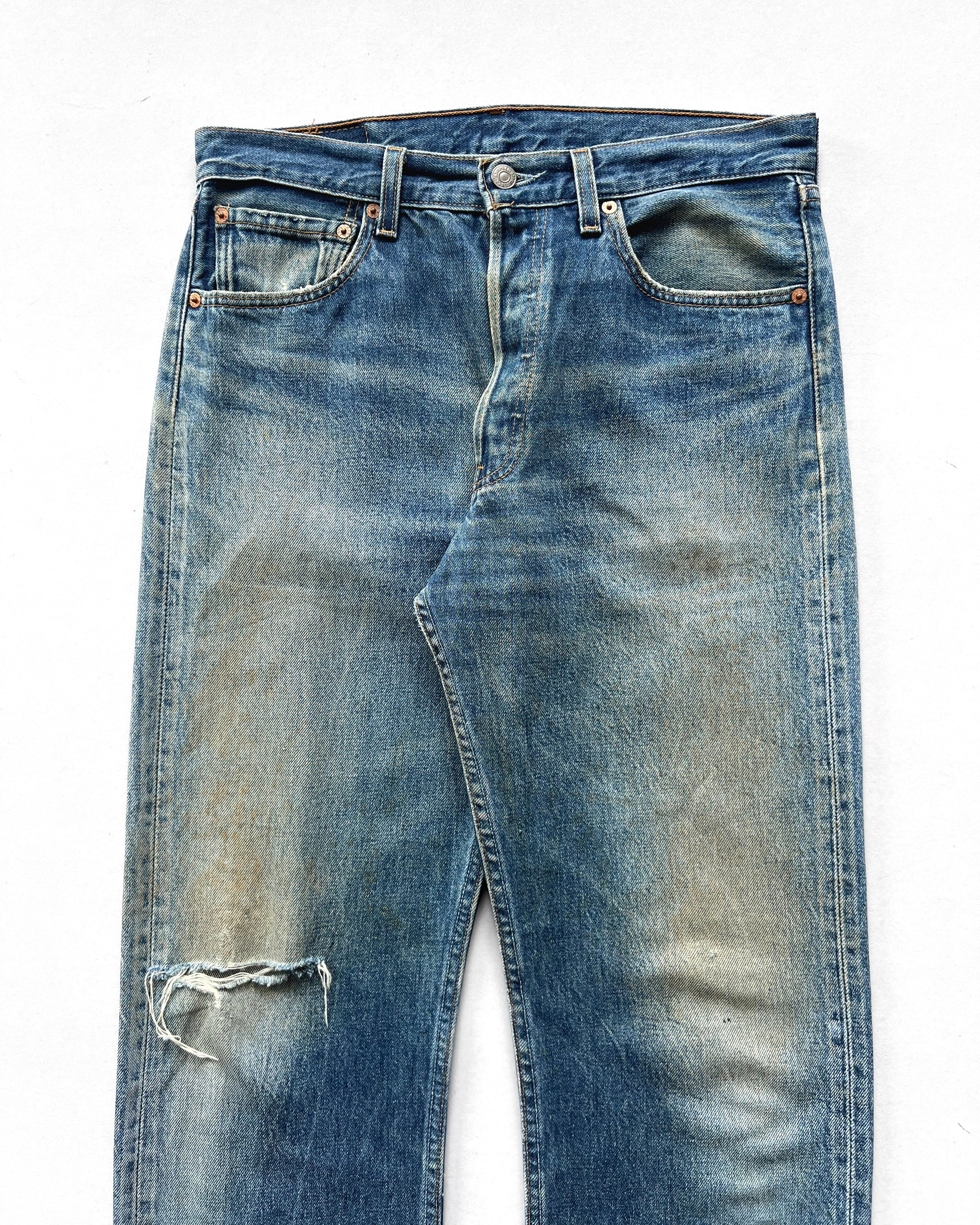 1990S LEVI'S 501 DISTRESSED JEANS (32)
