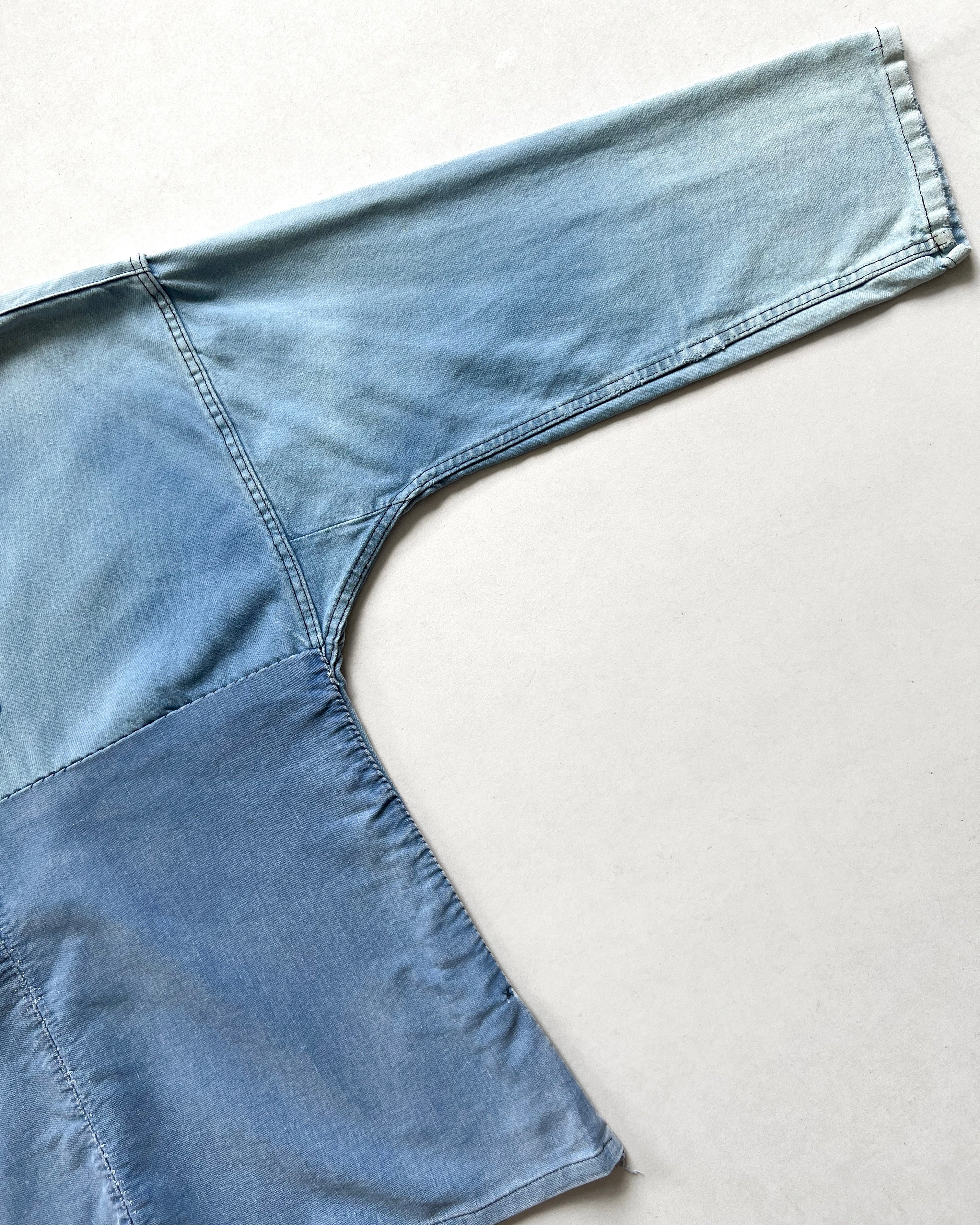 1960S FADED INDIGO FRENCH REPAIRED SMOCK (M)