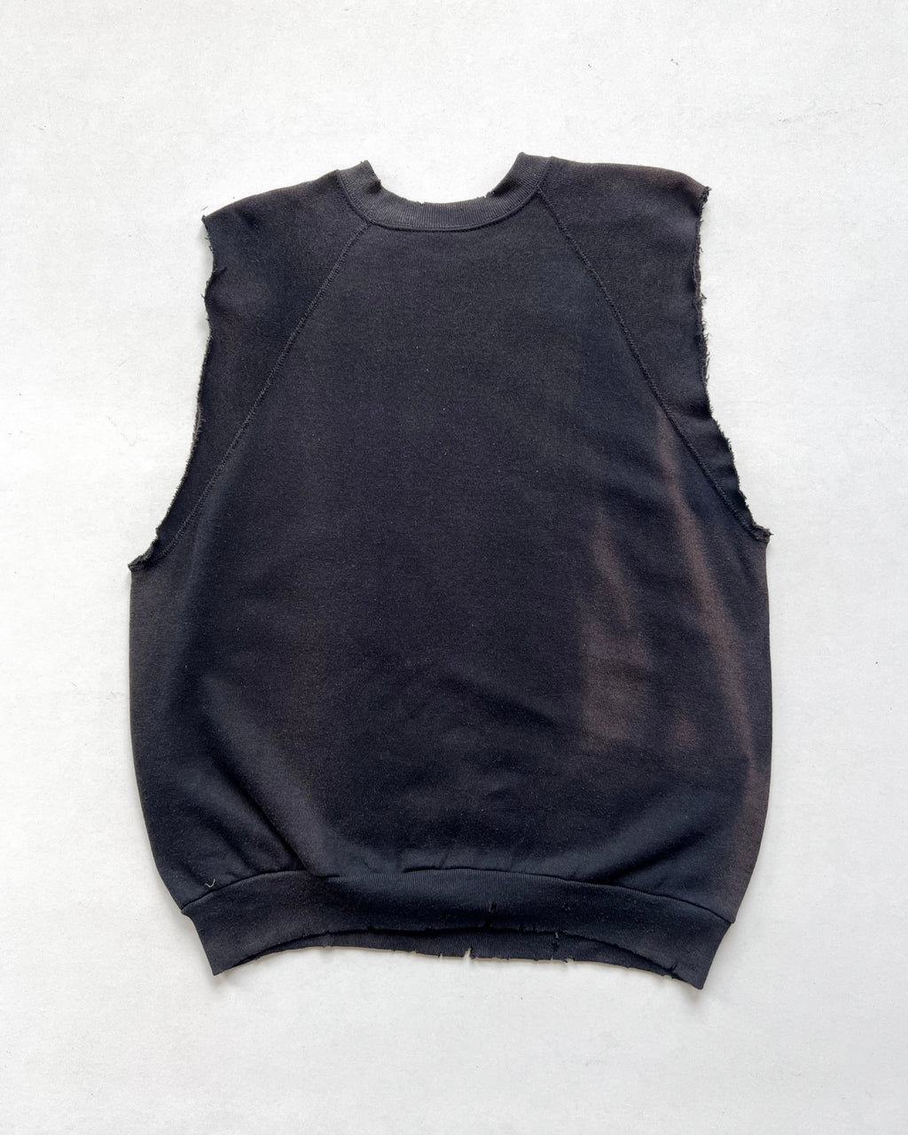 1990S SUN FADED SLEEVELESS SWEATSHIRT (XL)