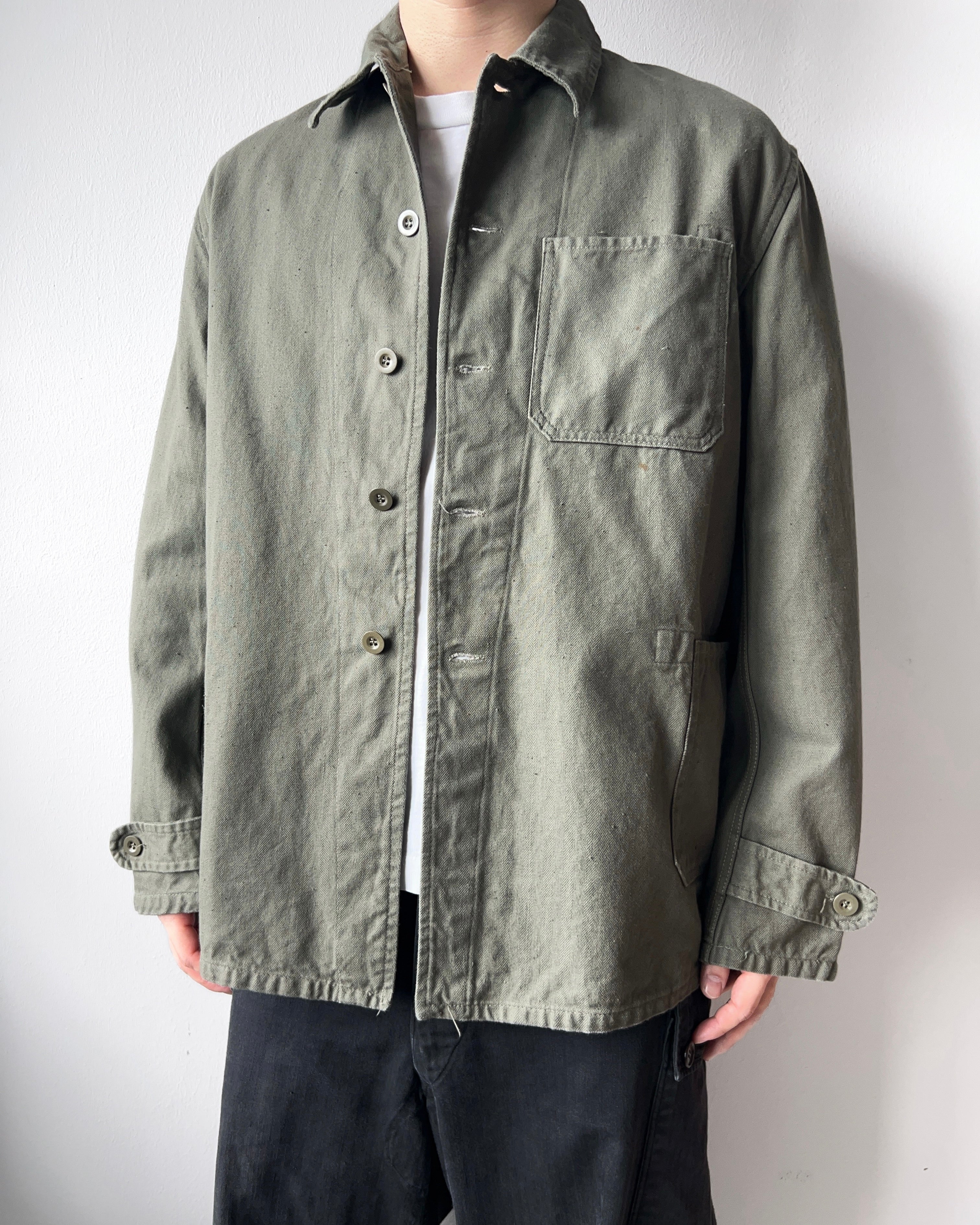 1970S OLIVE FRENCH HBT WORK JACKET (L)