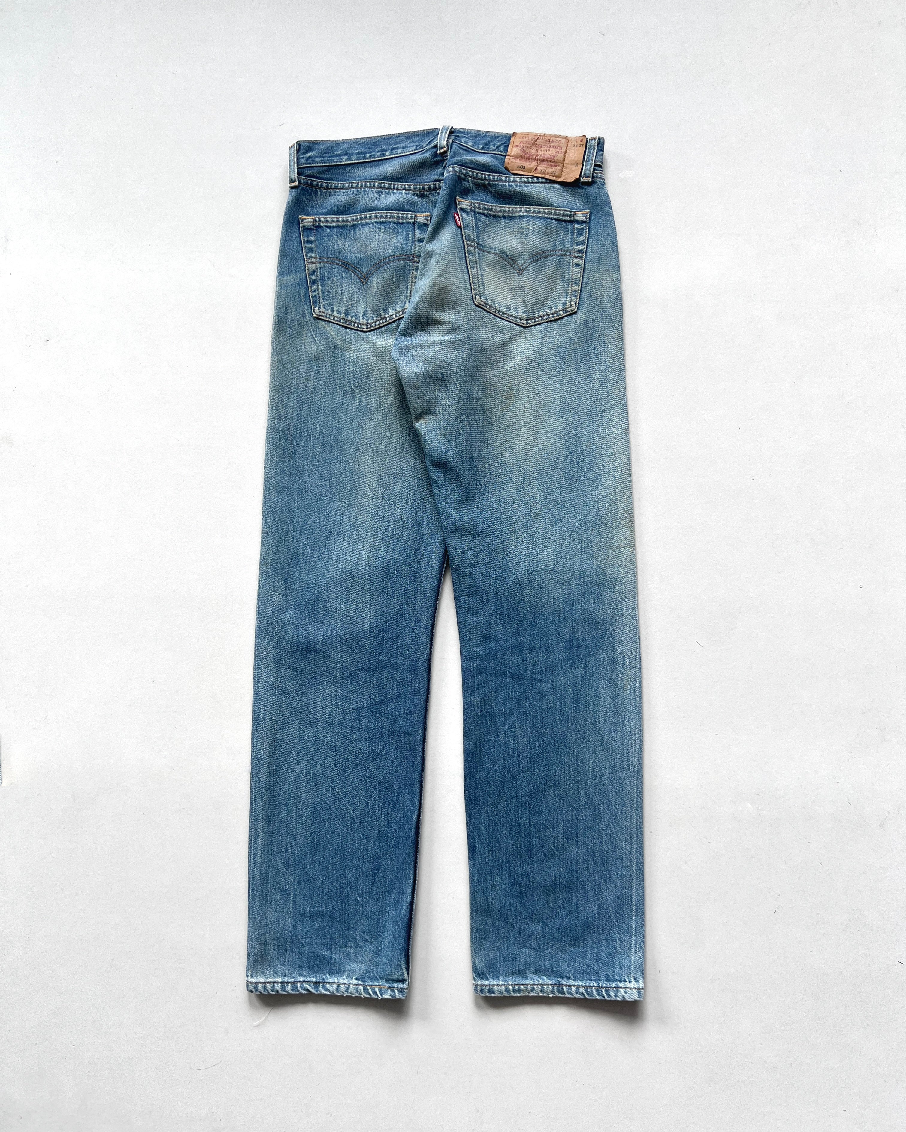 1990S LEVI'S 501 DISTRESSED JEANS (32)