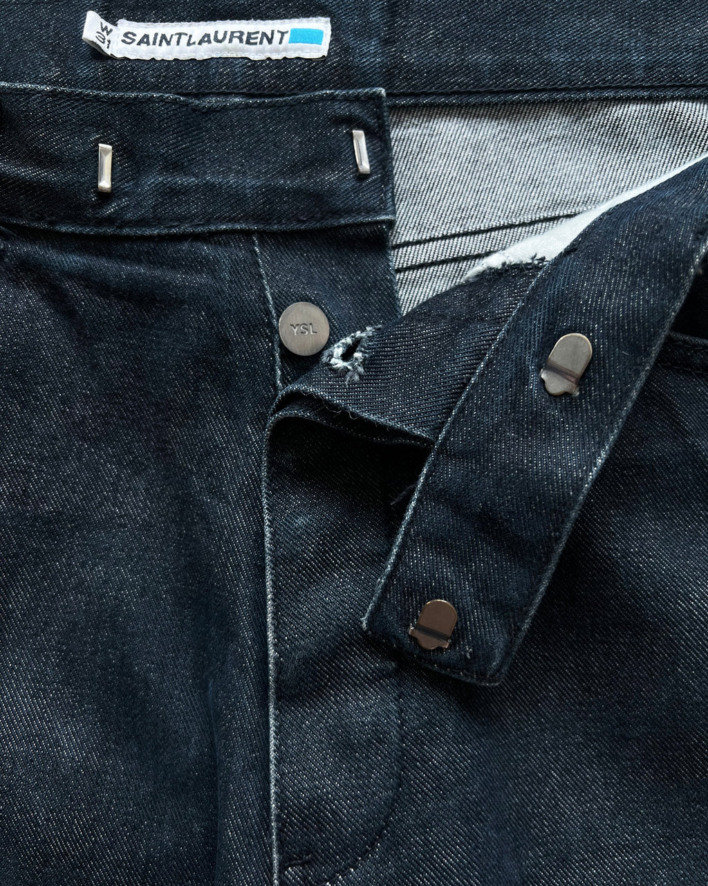 2000S DARK INDIGO SAINT LAURENT FLARE JEANS (32)