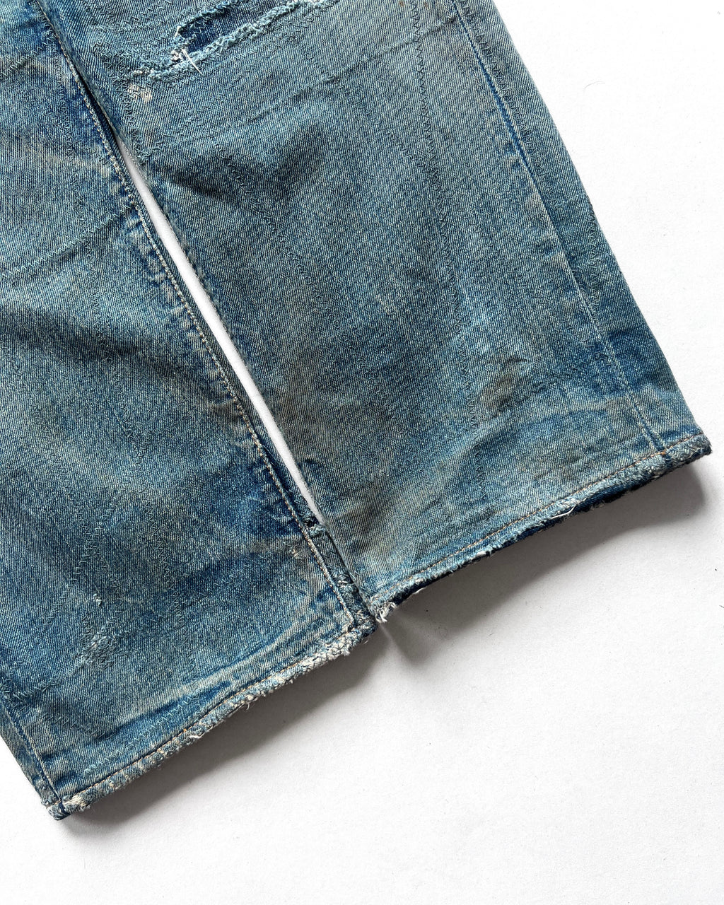 1970S LEVI'S 501 BIG E REPAIRED SELVEDGE JEANS (35)