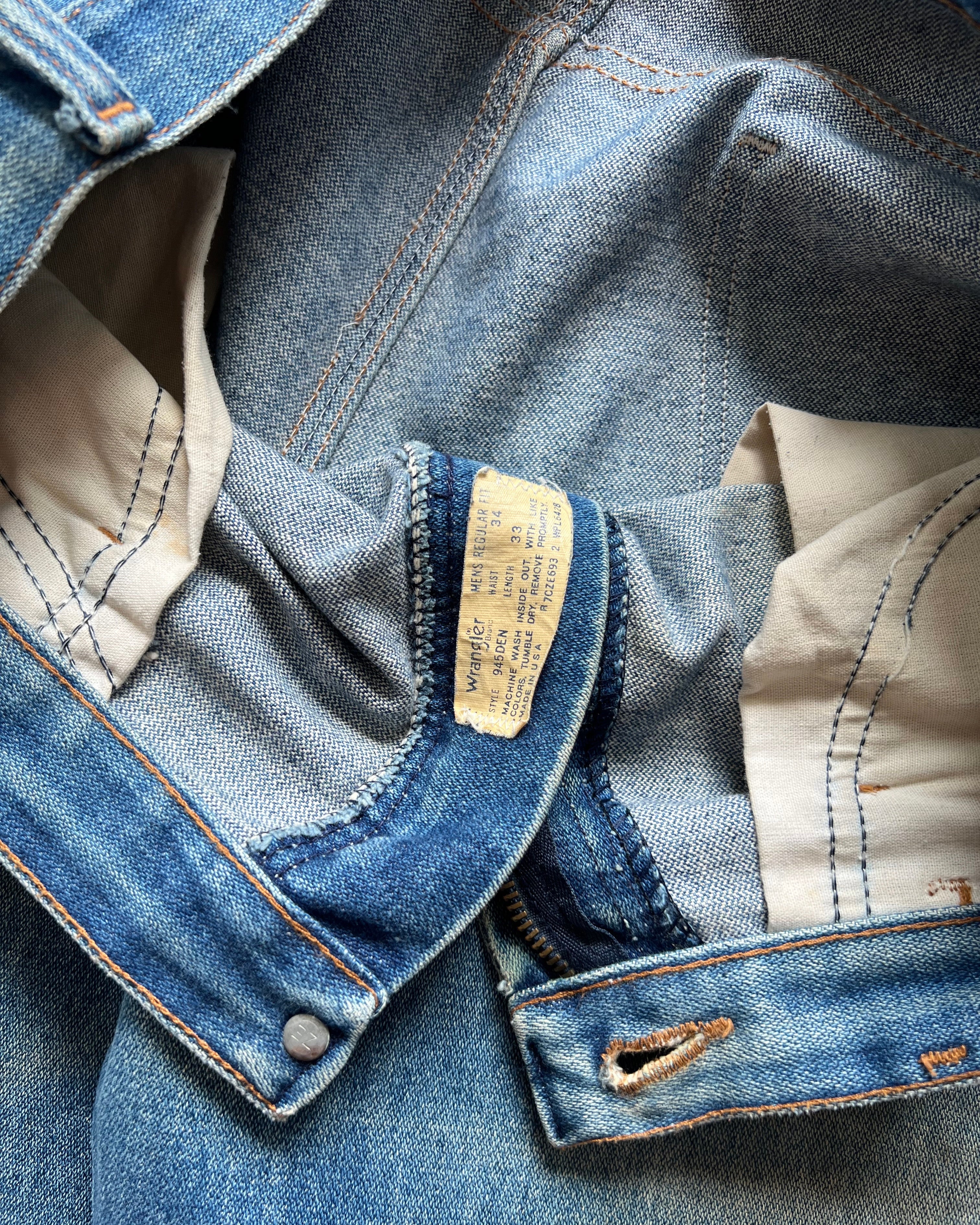 1970S MUD WASHED WRANGLER FLARE DISTRESSED JEANS (34)