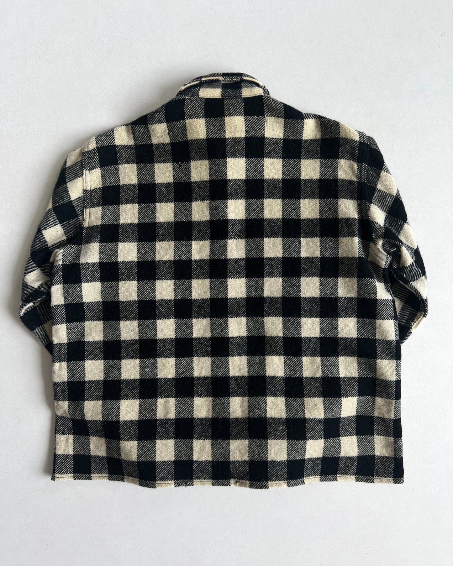 1970S WOOLRICH CROPPED PLAID FLANNEL (L)