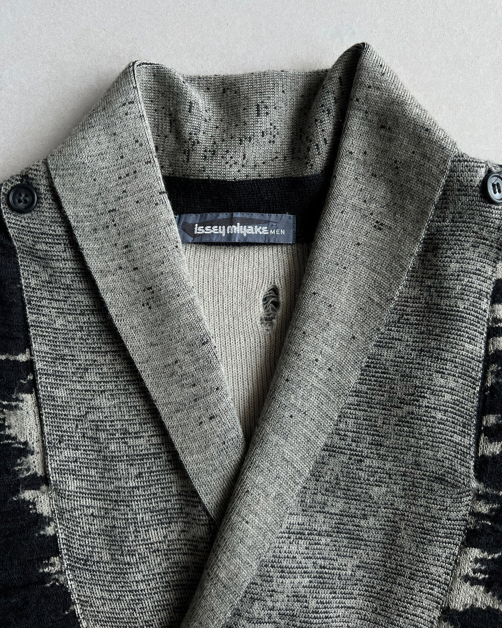 1980S ISSEY MIYAKE STRIPES SHAWL COLLAR KNITWEAR (L)