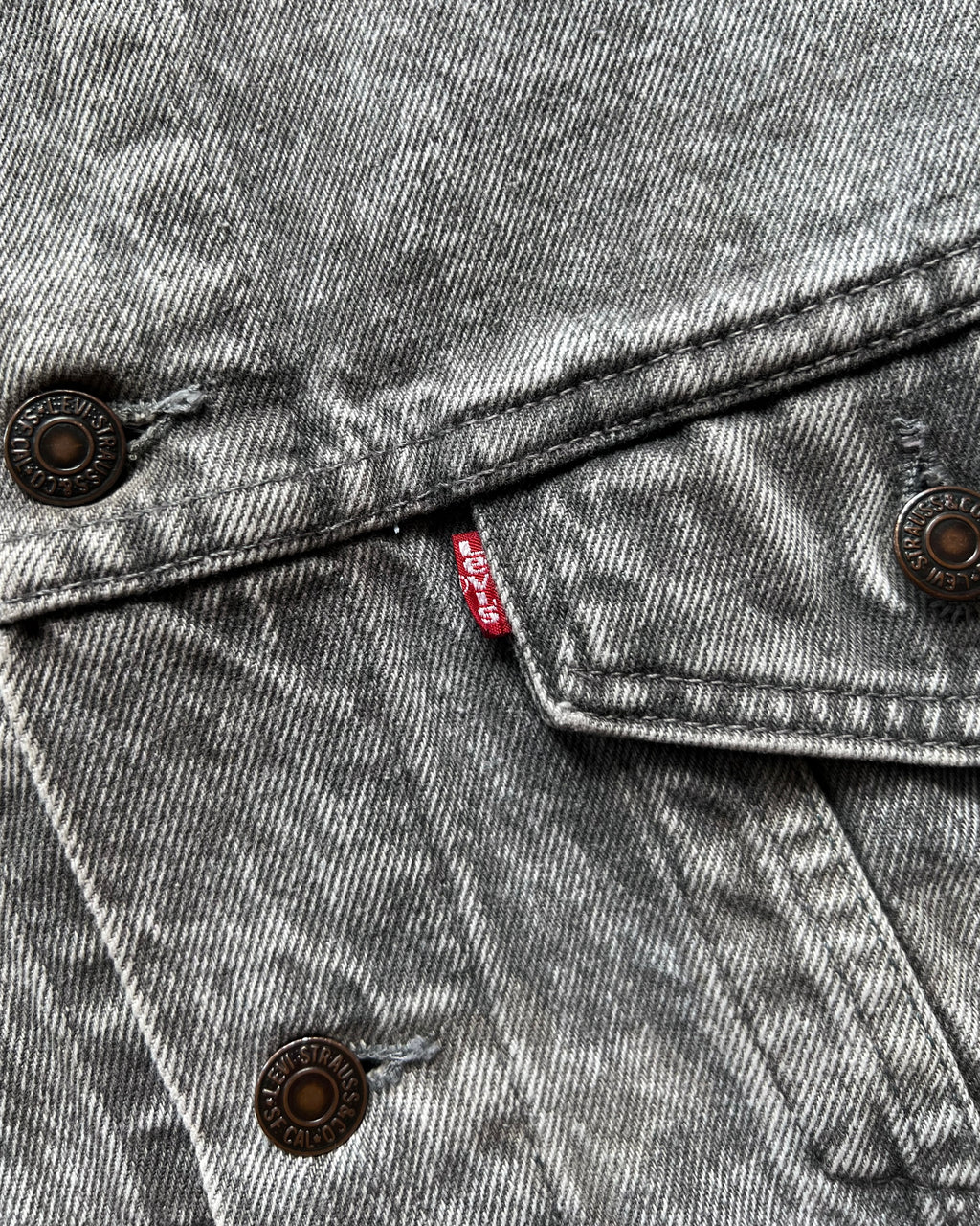 1980S GREY STONE WASHED LEVI'S TYPE III DENIM JACKET (L)