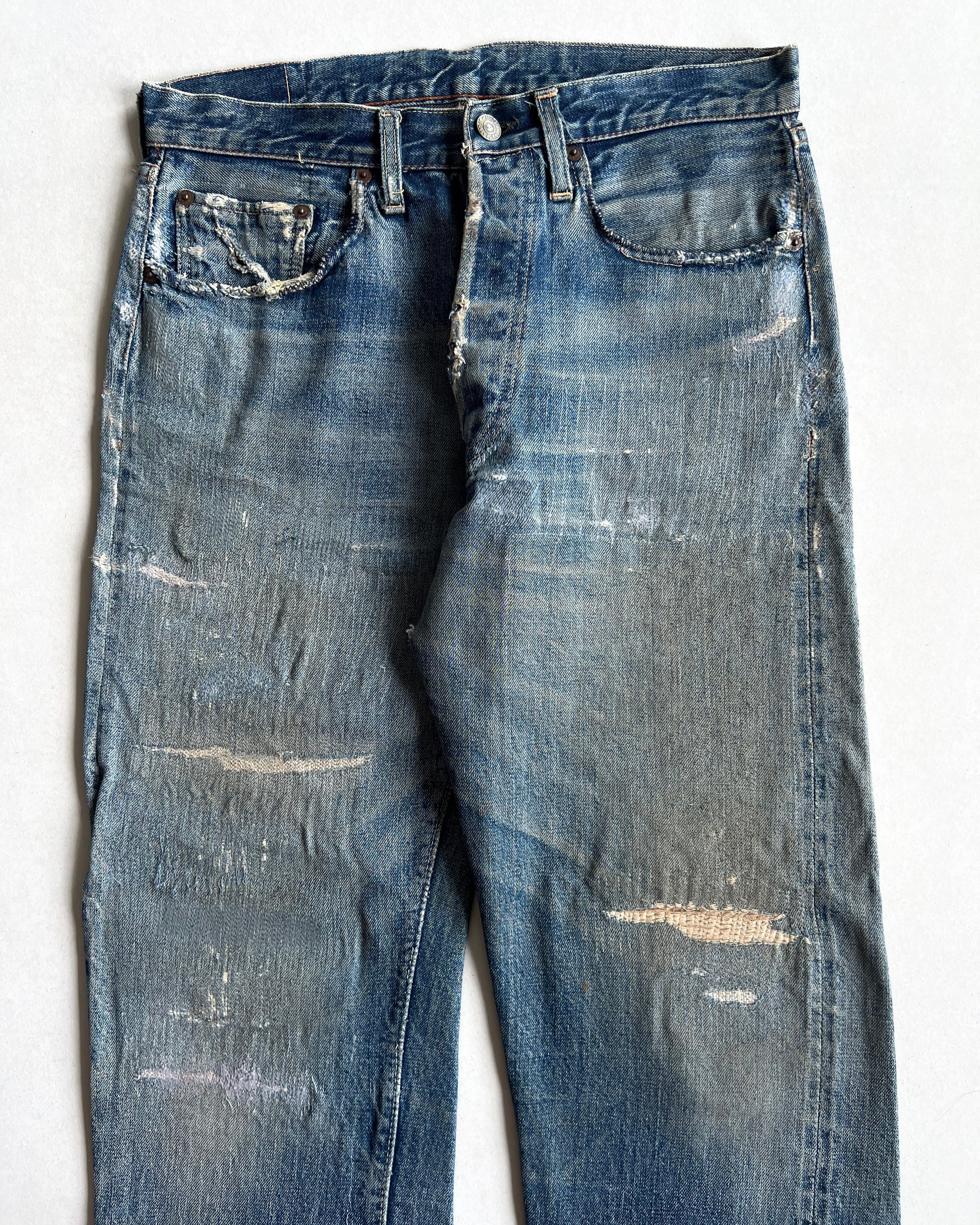 1960S FADED BIG E LEVI'S 501 REPAIRED JEANS (32)