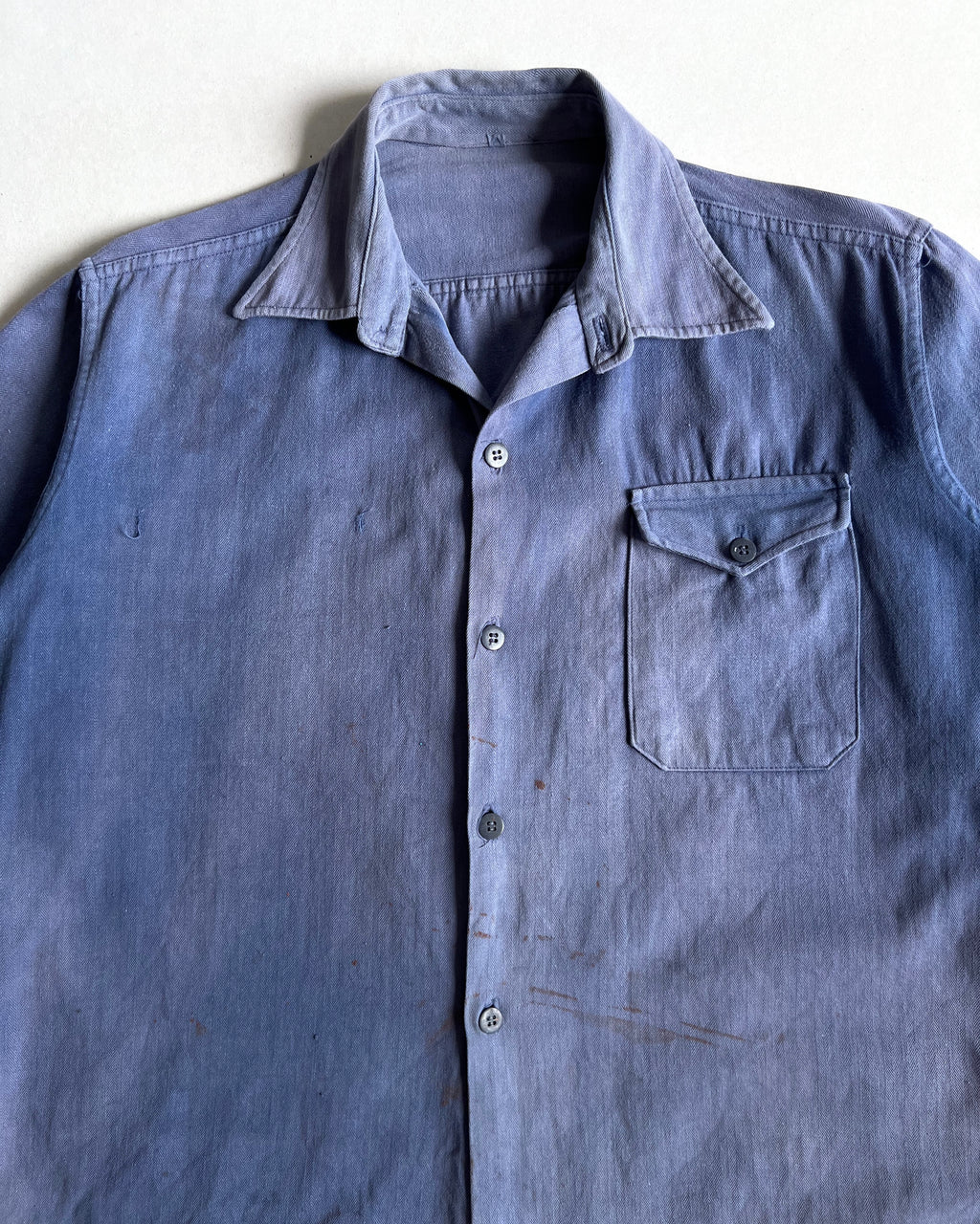 1950S SUN FADED FRENCH HBT WORK SHIRT (L)