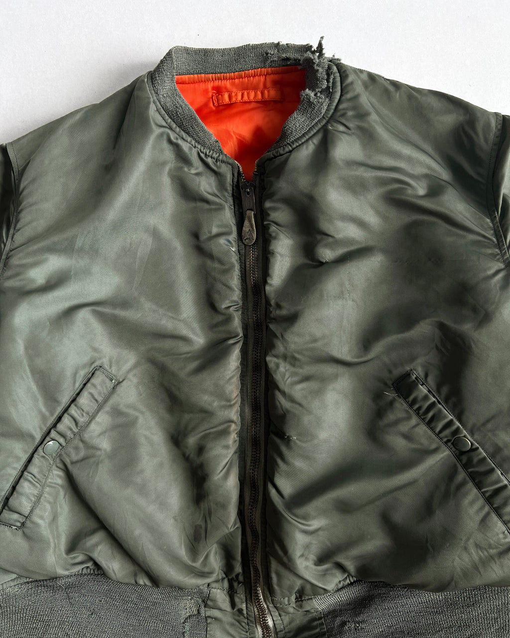 1960S ALPHA INDUSTRIES USAF MA-1 FLIGHT JACKET (XL)