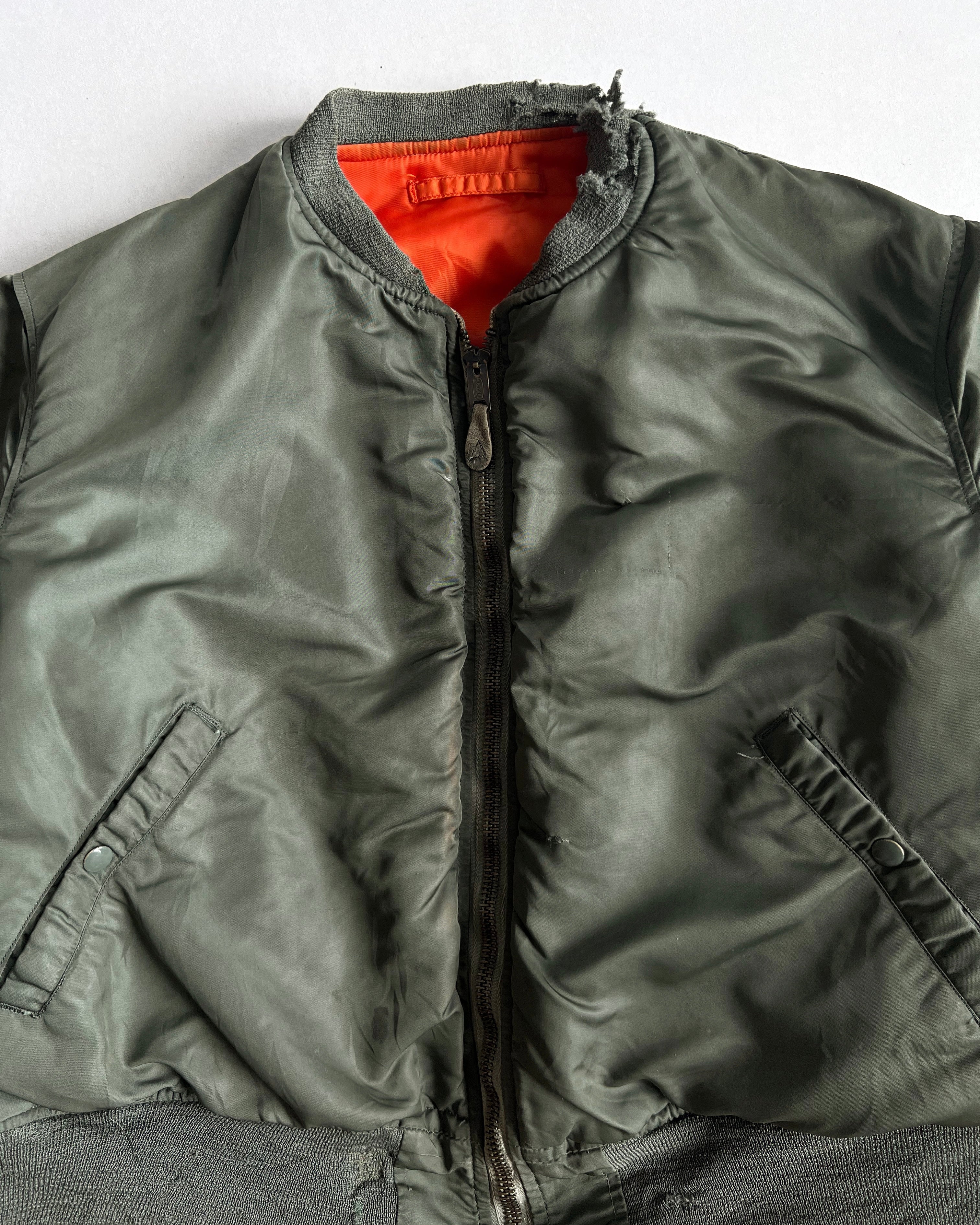 1960S ALPHA INDUSTRIES USAF MA-1 FLIGHT JACKET (XL)