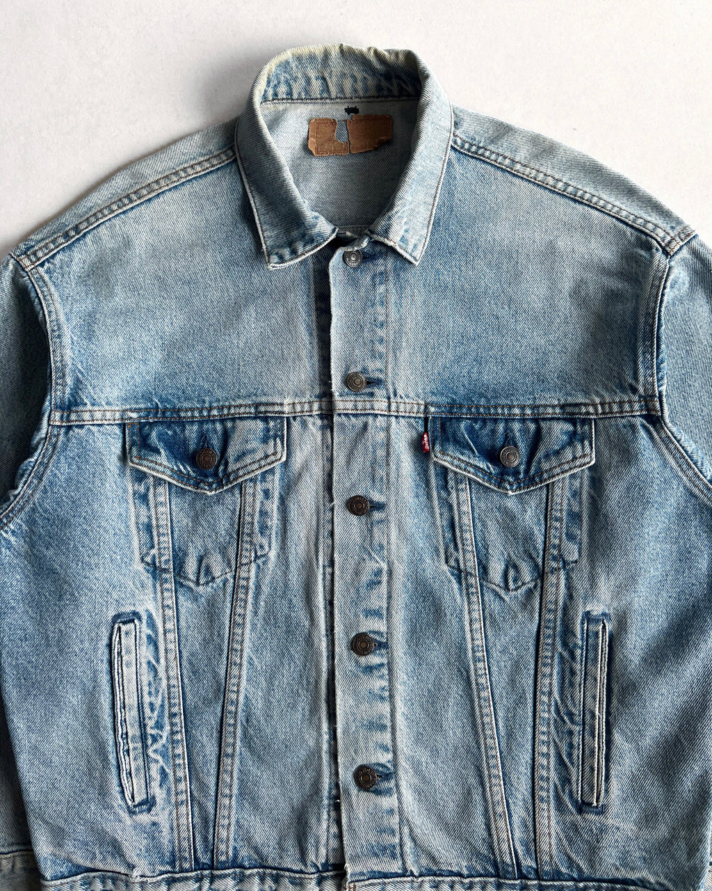 1980S FADED LEVI'S TYPE III DENIM TRUCKER JACKET (M)