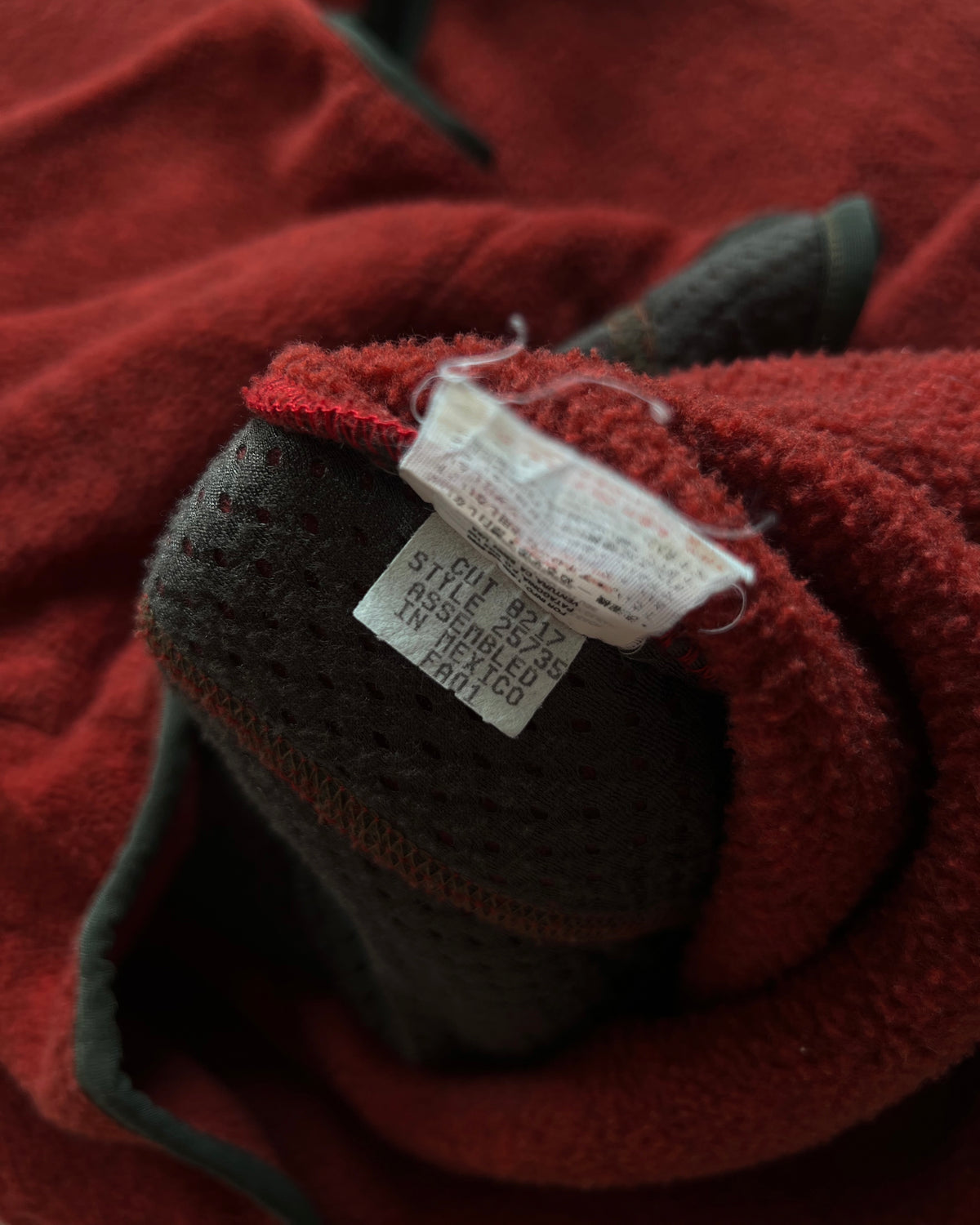 2000S PATAGONIA SYNCHILLA MARSUPIAL FLEECE (L)