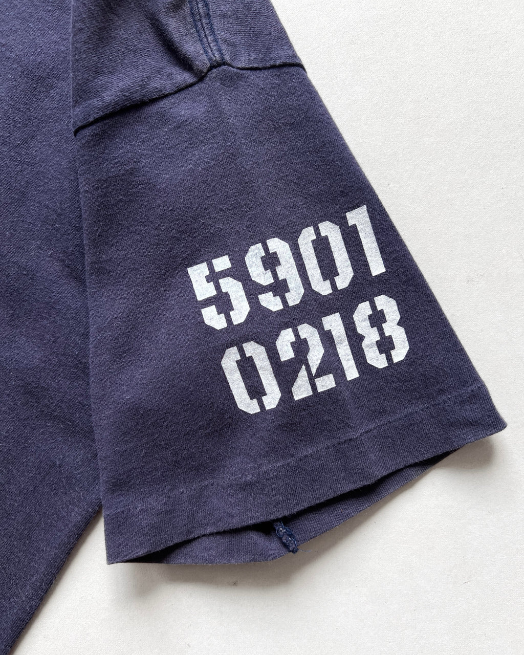1990S FADED '5901 0218' NUMBER TEE (M)