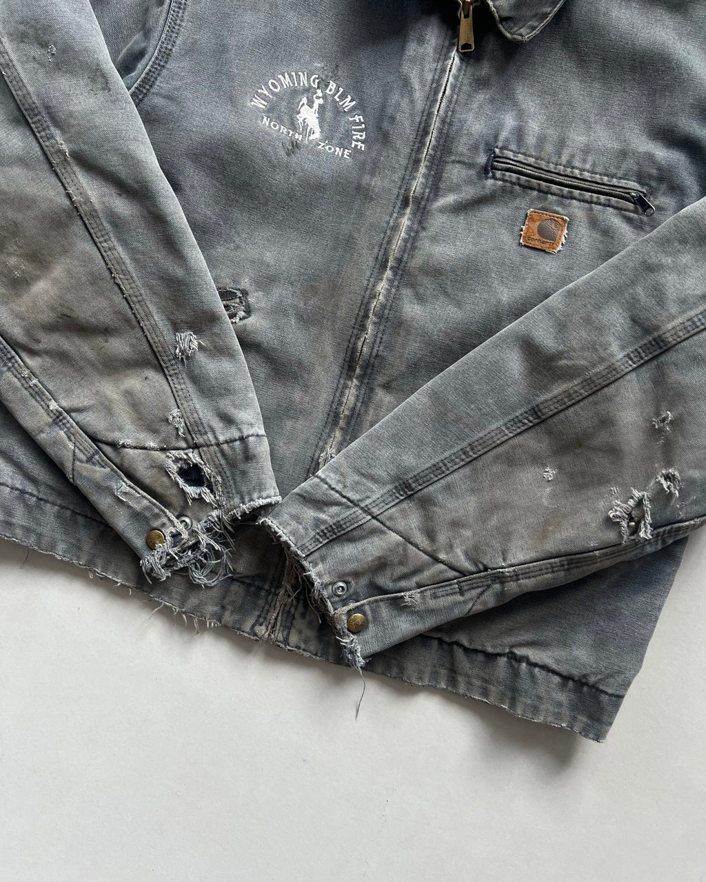 2000S CARHARTT 'WYOMING BLM FIRE NORTH ZONE' DETROIT JACKET (L)